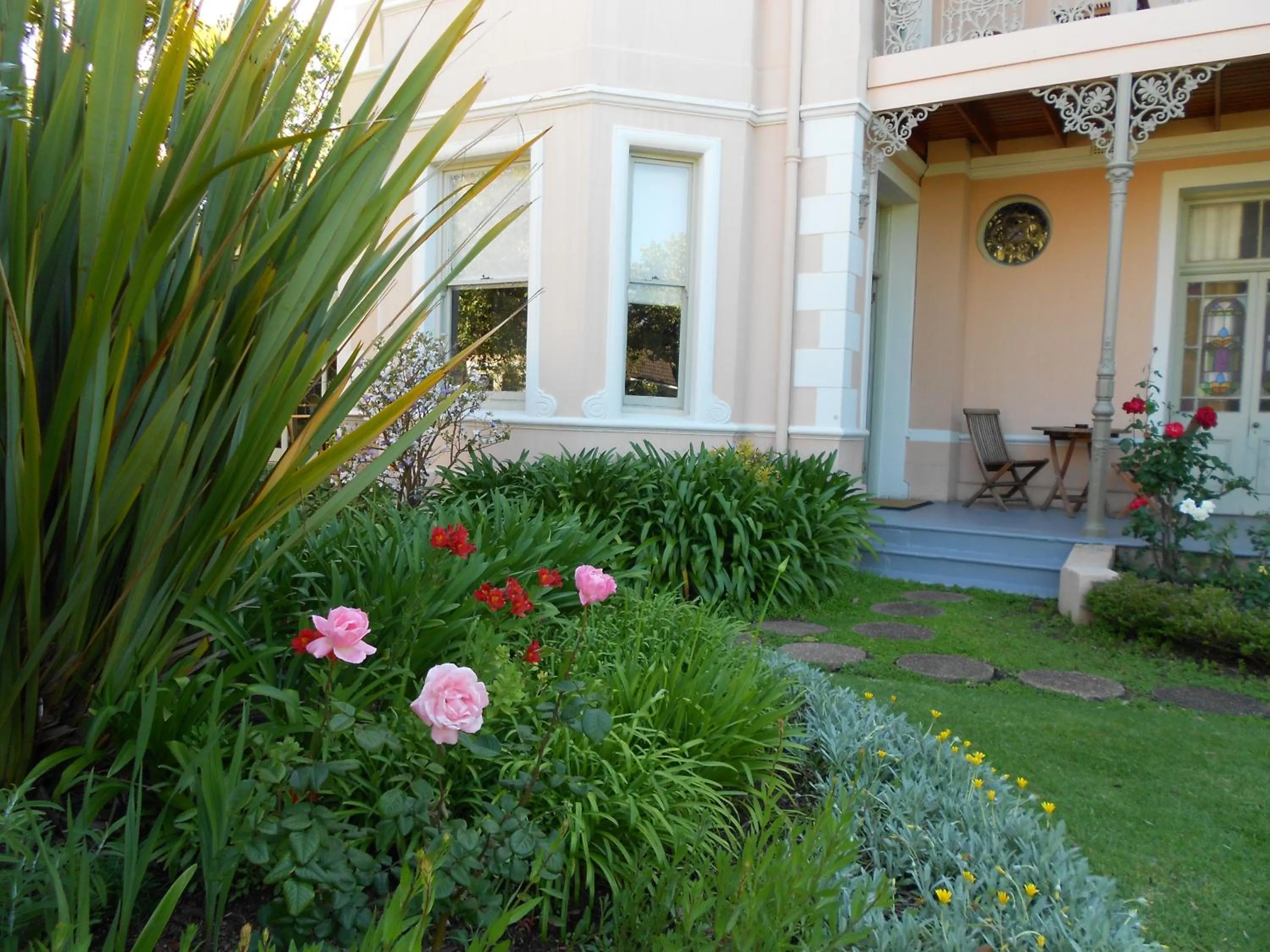 Garden in Medindi Manor