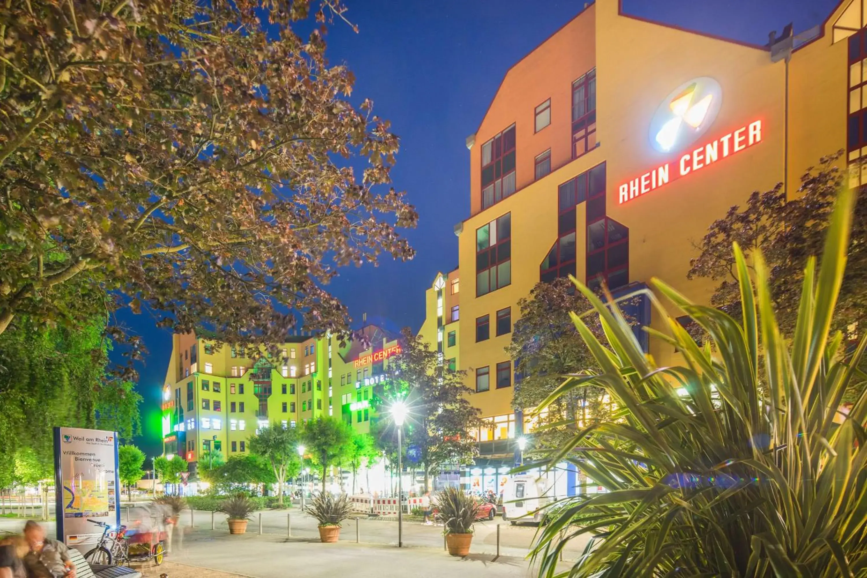 Property building in Best Western Hotel Dreiländerbrücke Weil am Rhein / Basel Property building in Best Western Hotel Dreiländerbrücke Weil am Rhein / Basel