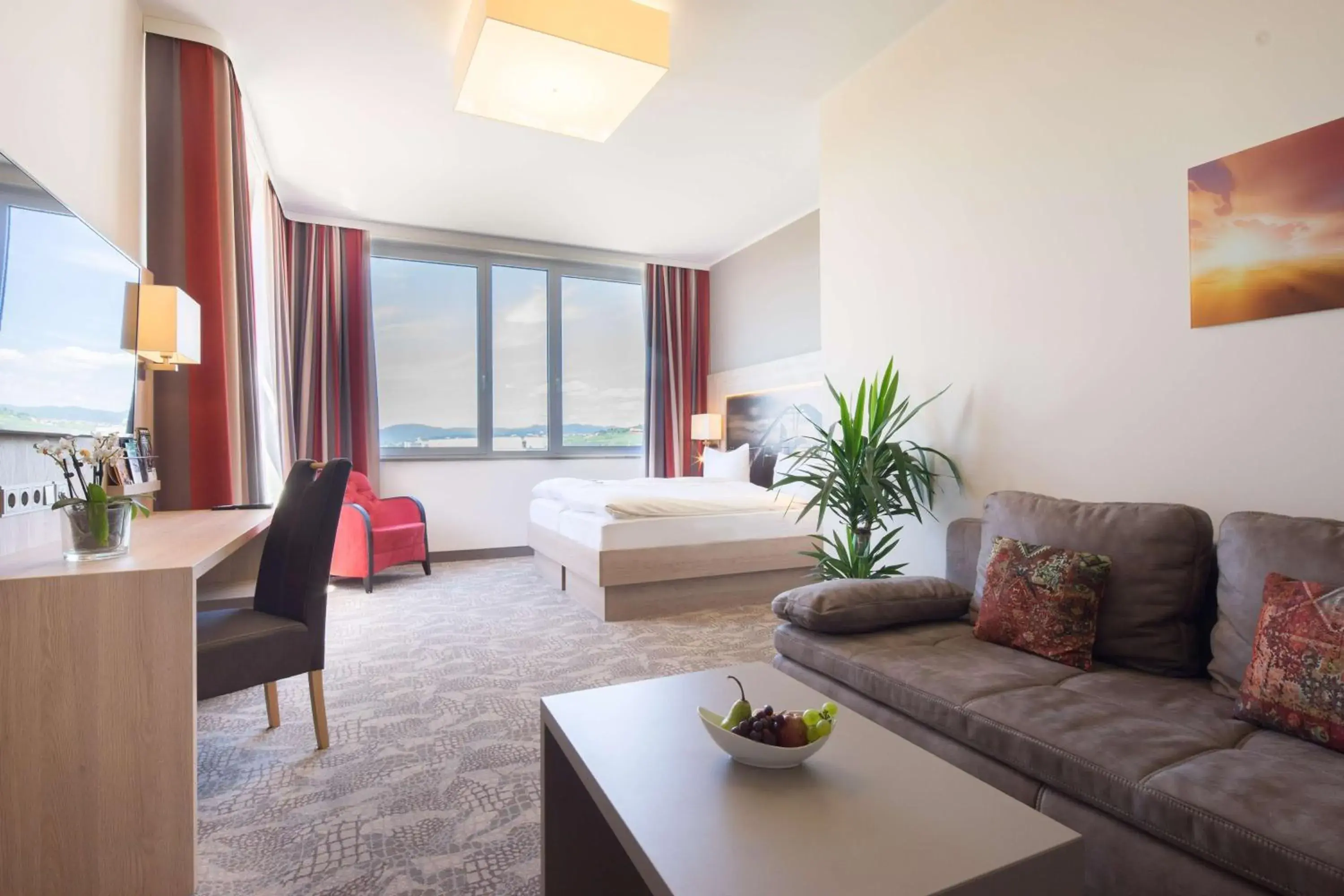 Bedroom, Bed in Best Western Hotel Dreiländerbrücke Weil am Rhein / Basel Bedroom, Bed in Best Western Hotel Dreiländerbrücke Weil am Rhein / Basel