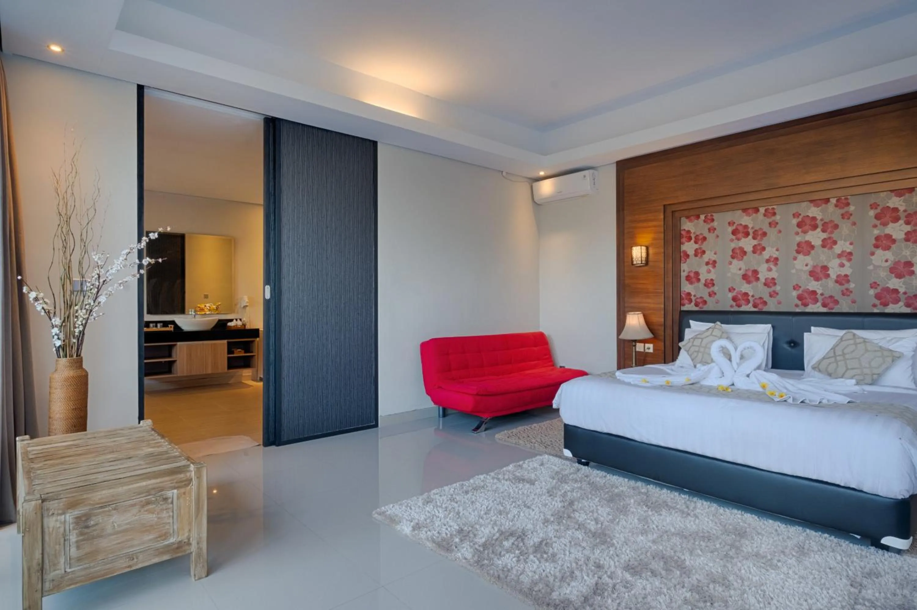 Bed in Nadira Bali Villa