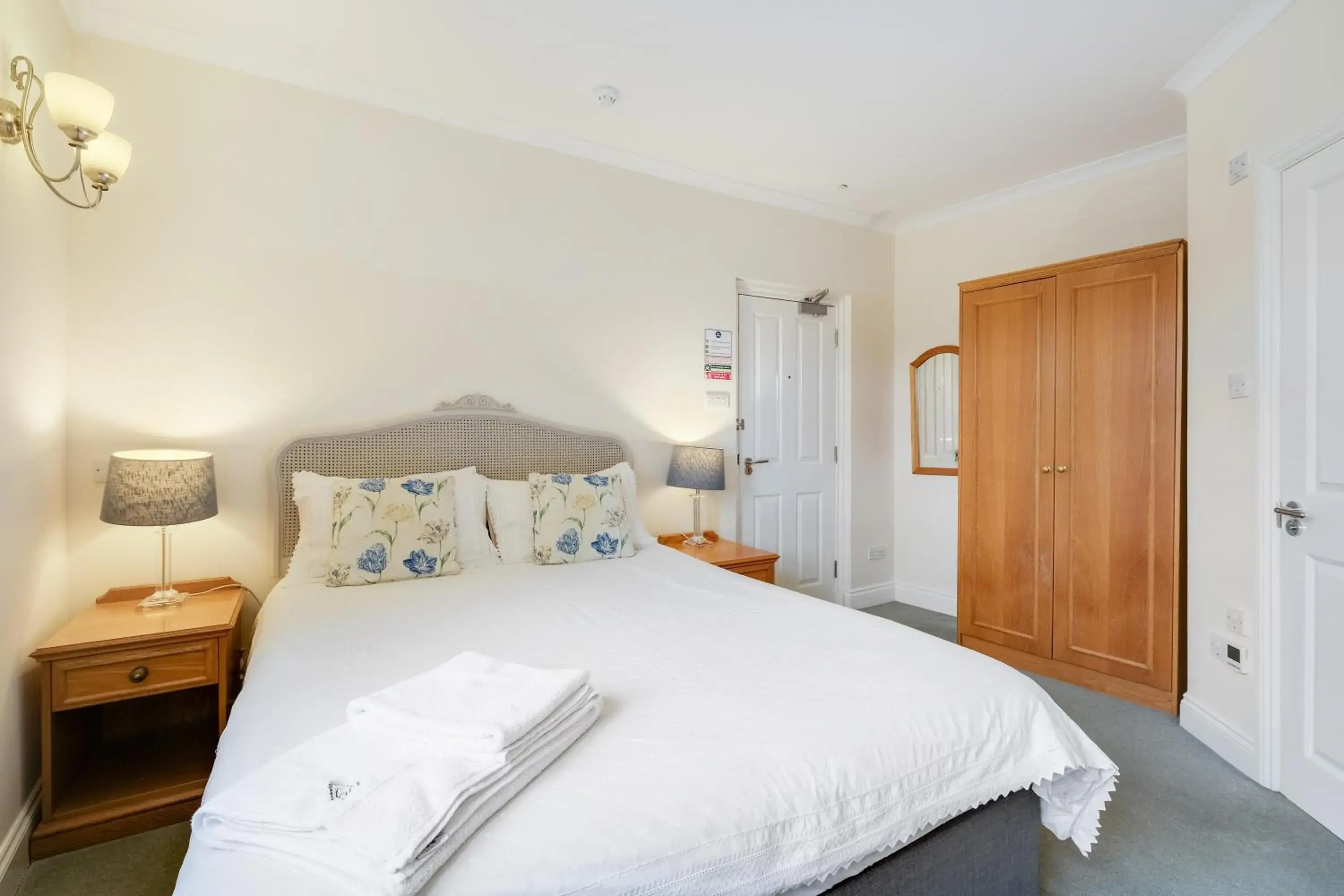 Standard Double Room in Charles House - Windsor Castle Standard Double Room in Charles House - Windsor Castle