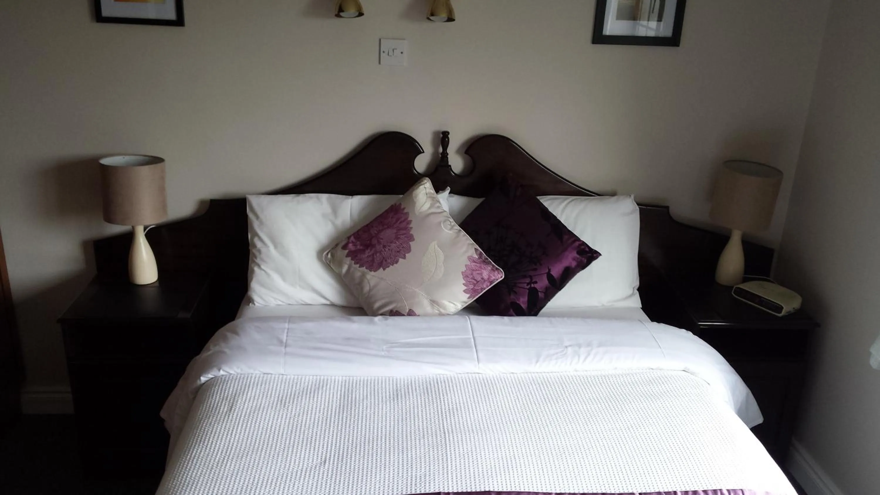 Bed in Riverview House