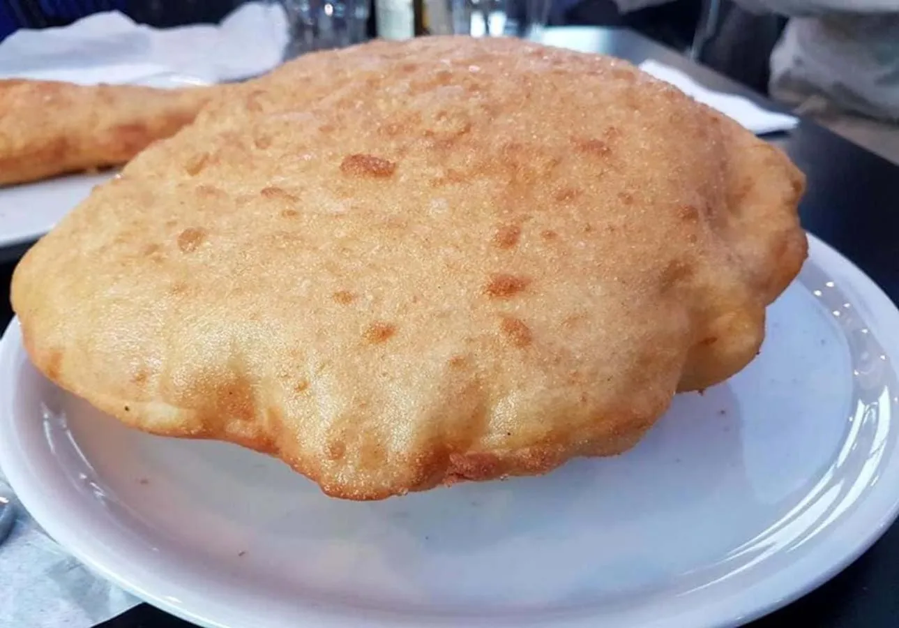 Food in Vic Street B&B