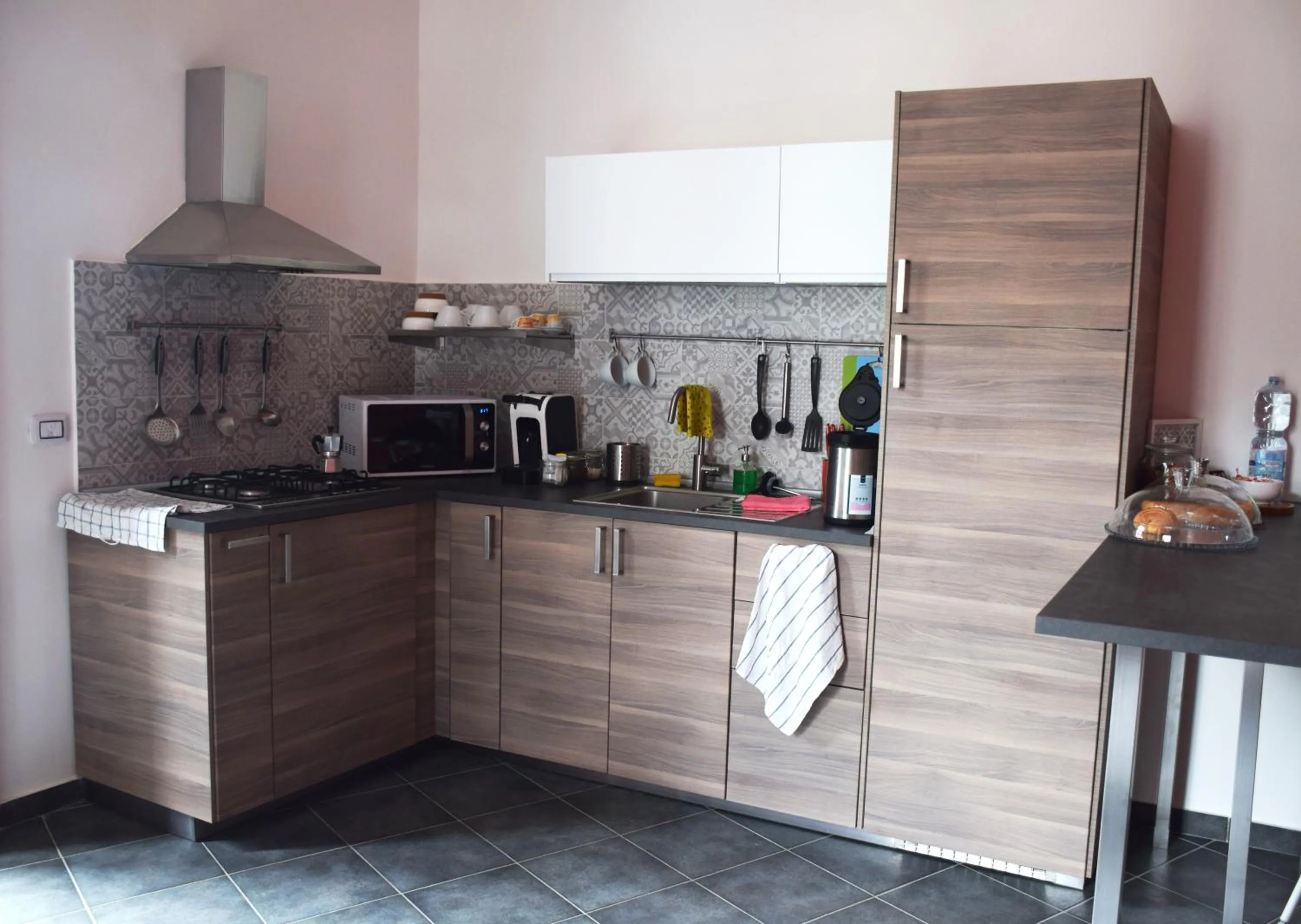 Food and drinks in Vic Street B&B