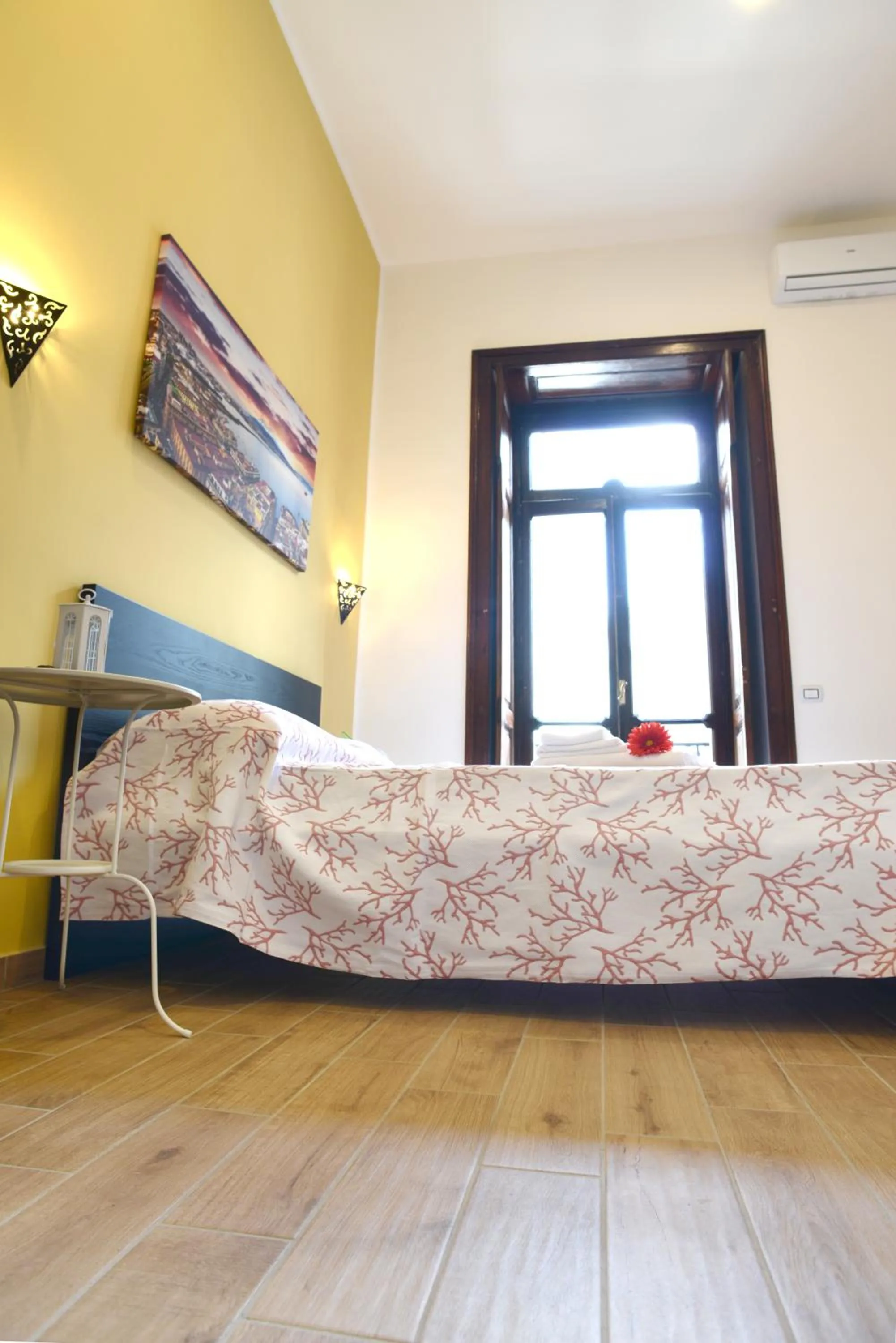 Bed in Vic Street B&B