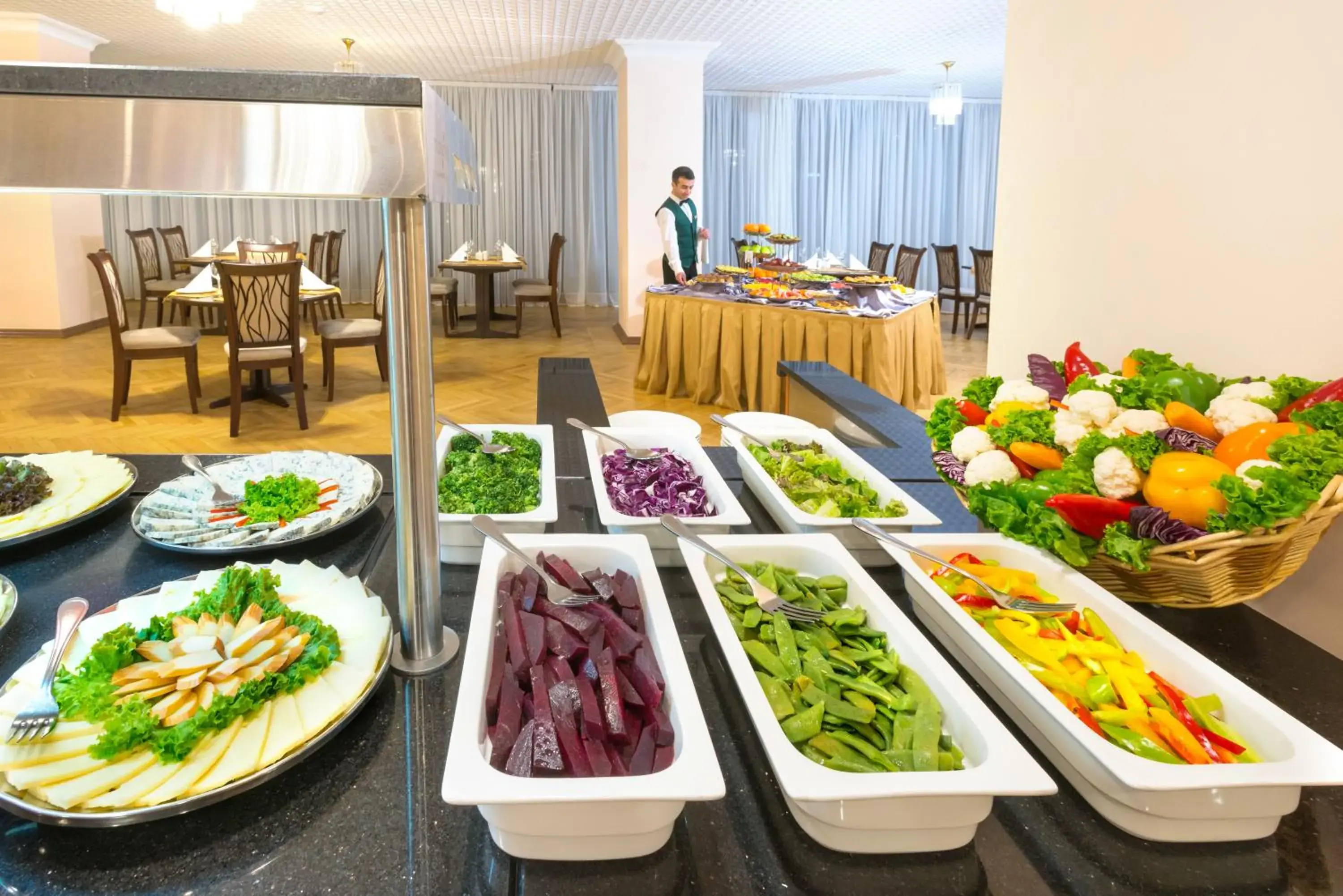 Restaurant/places to eat in Ani Plaza Hotel Restaurant/places to eat in Ani Plaza Hotel