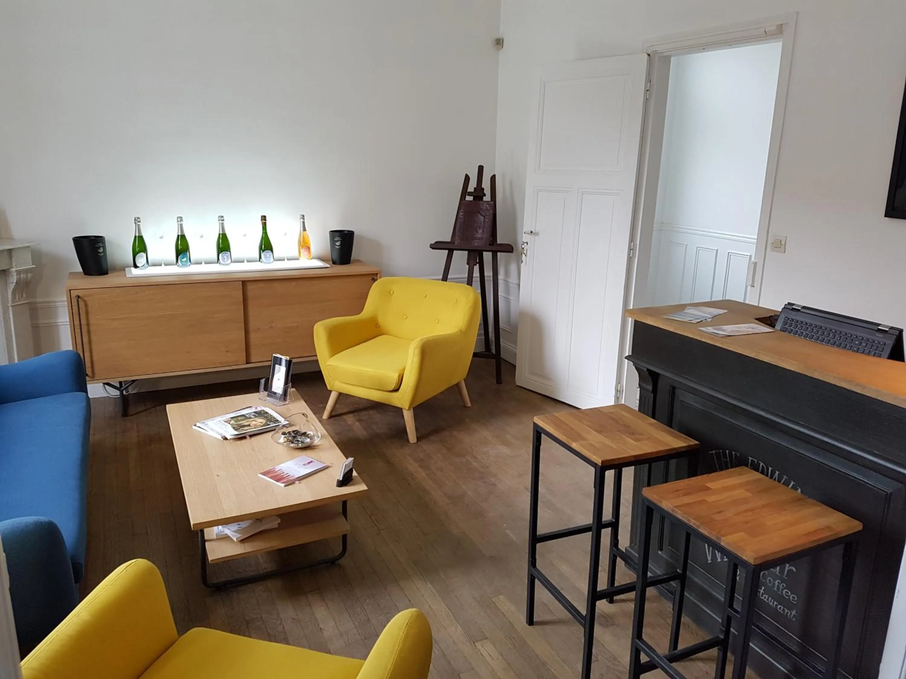 On-site shops in L'Iliade - Chambres d'hôtes - B&B à Bouzy