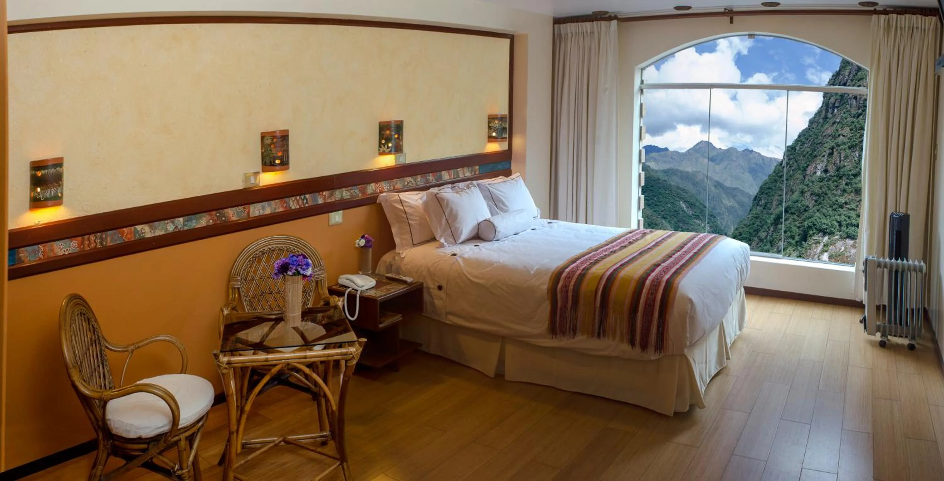 Bed in Hotel Taypikala Machupicchu