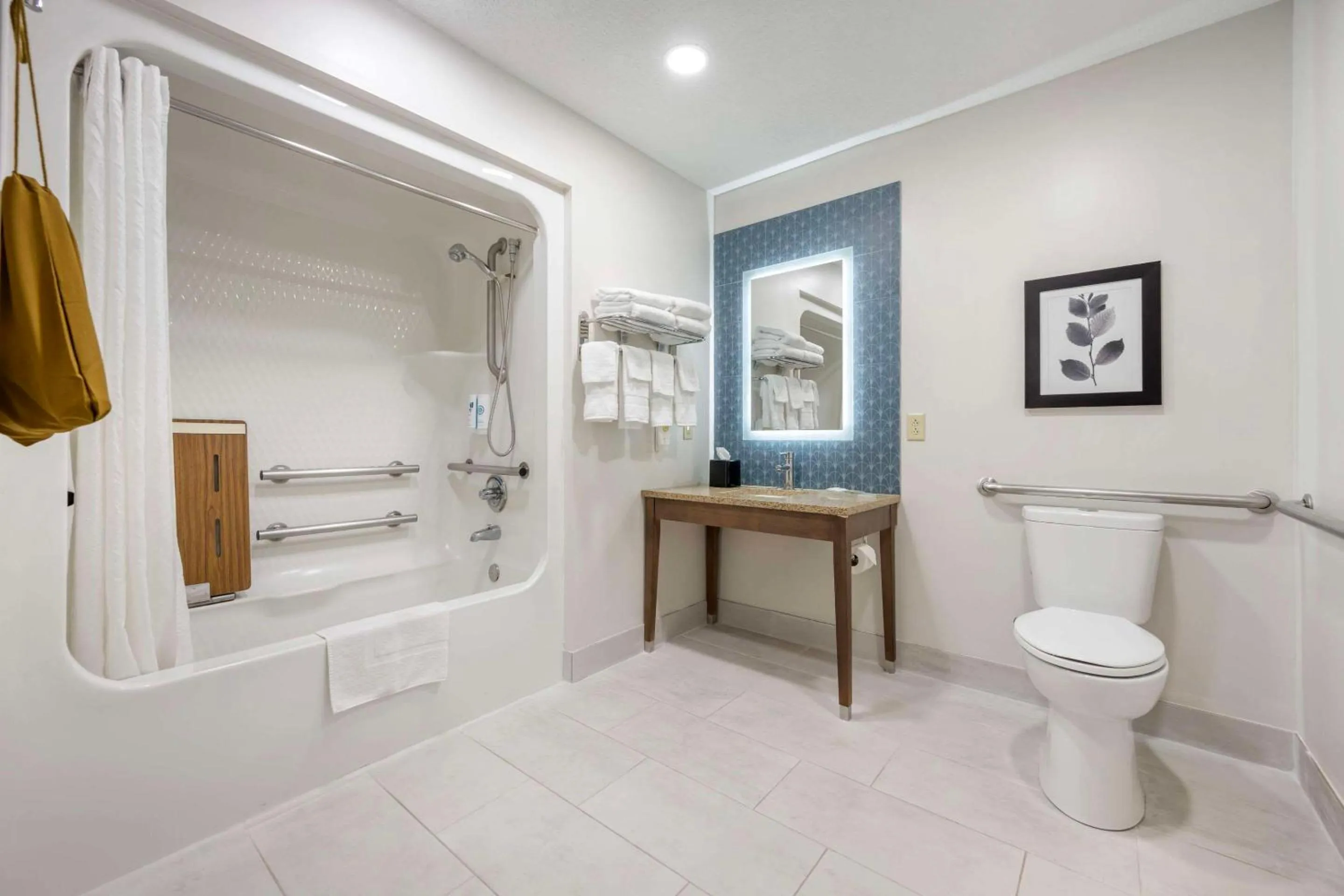 Toilet in Country Inn & Suites by Radisson, Dayton South, OH