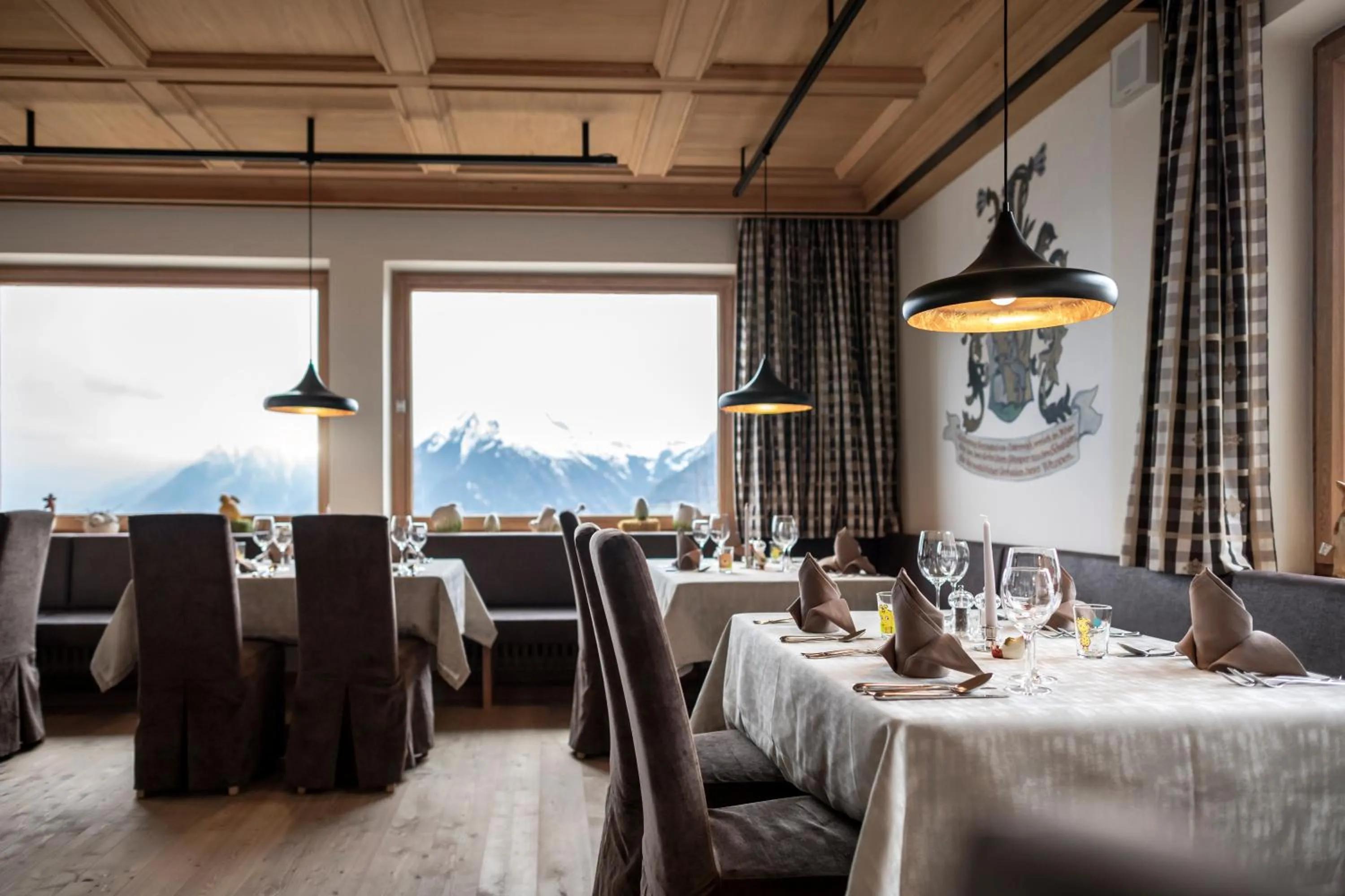 Restaurant/places to eat in Taser Alm