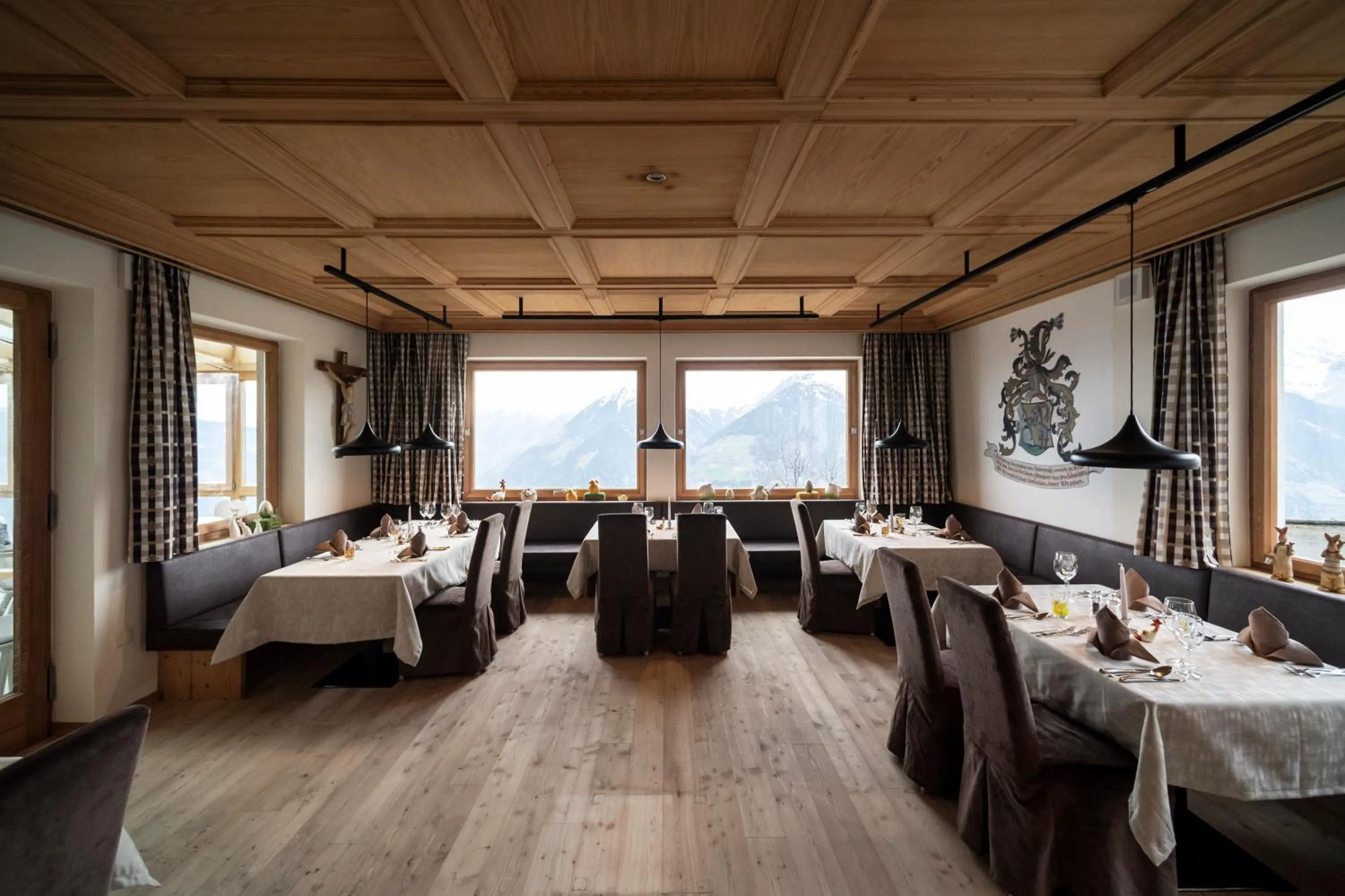 Restaurant/places to eat in Taser Alm