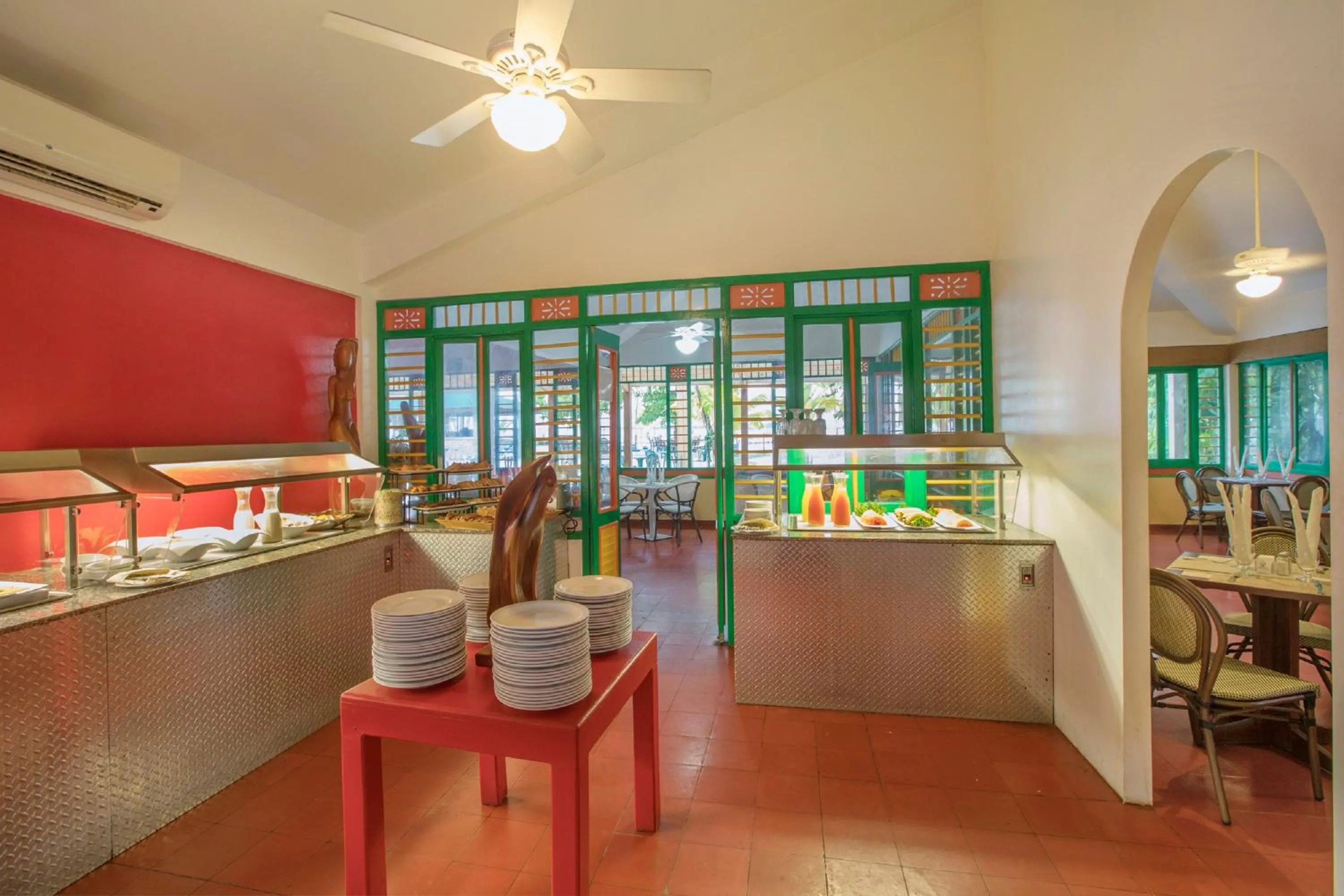 Restaurant/places to eat in Hotel whala!boca chica - All Inclusive