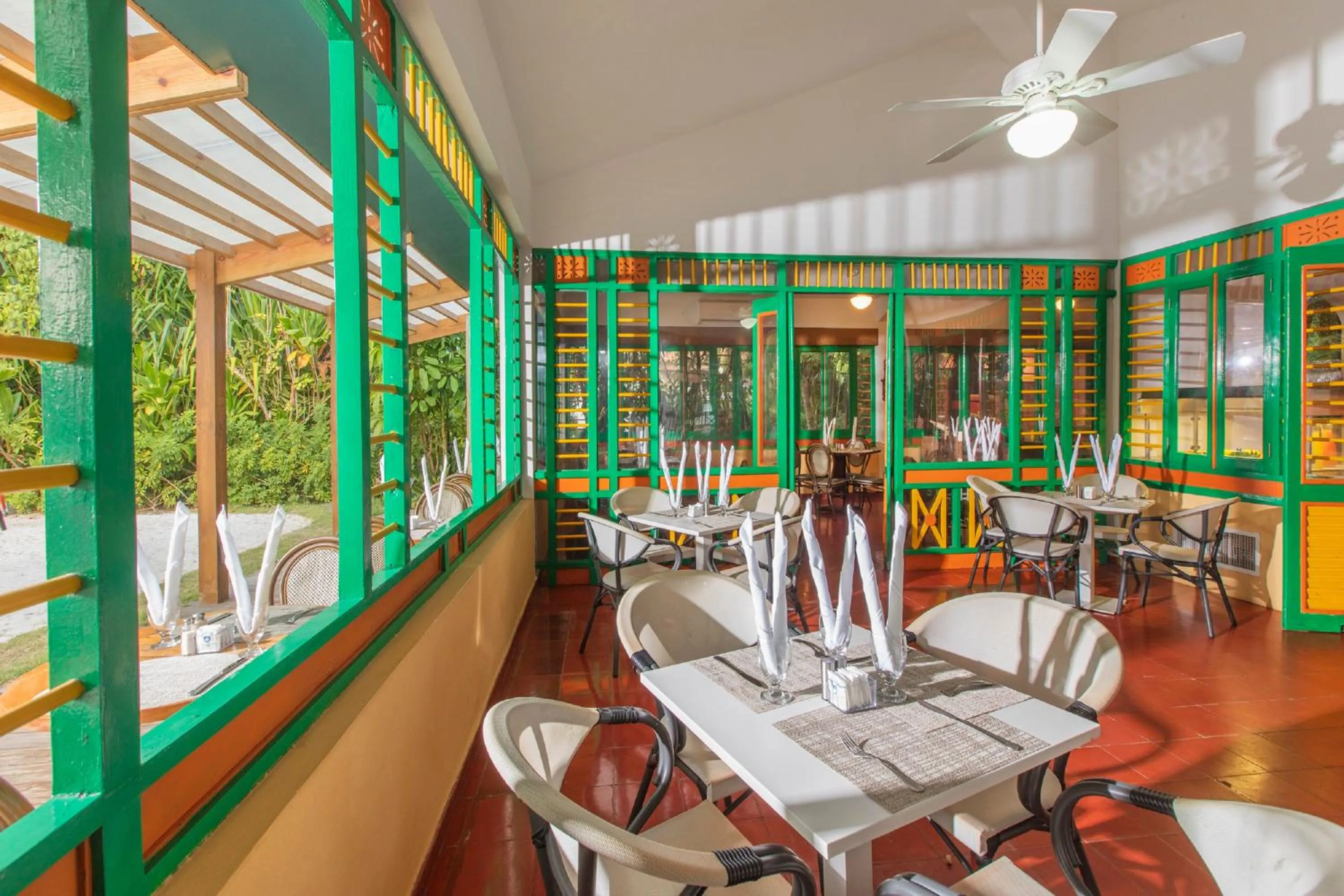 Restaurant/places to eat in Hotel whala!boca chica - All Inclusive
