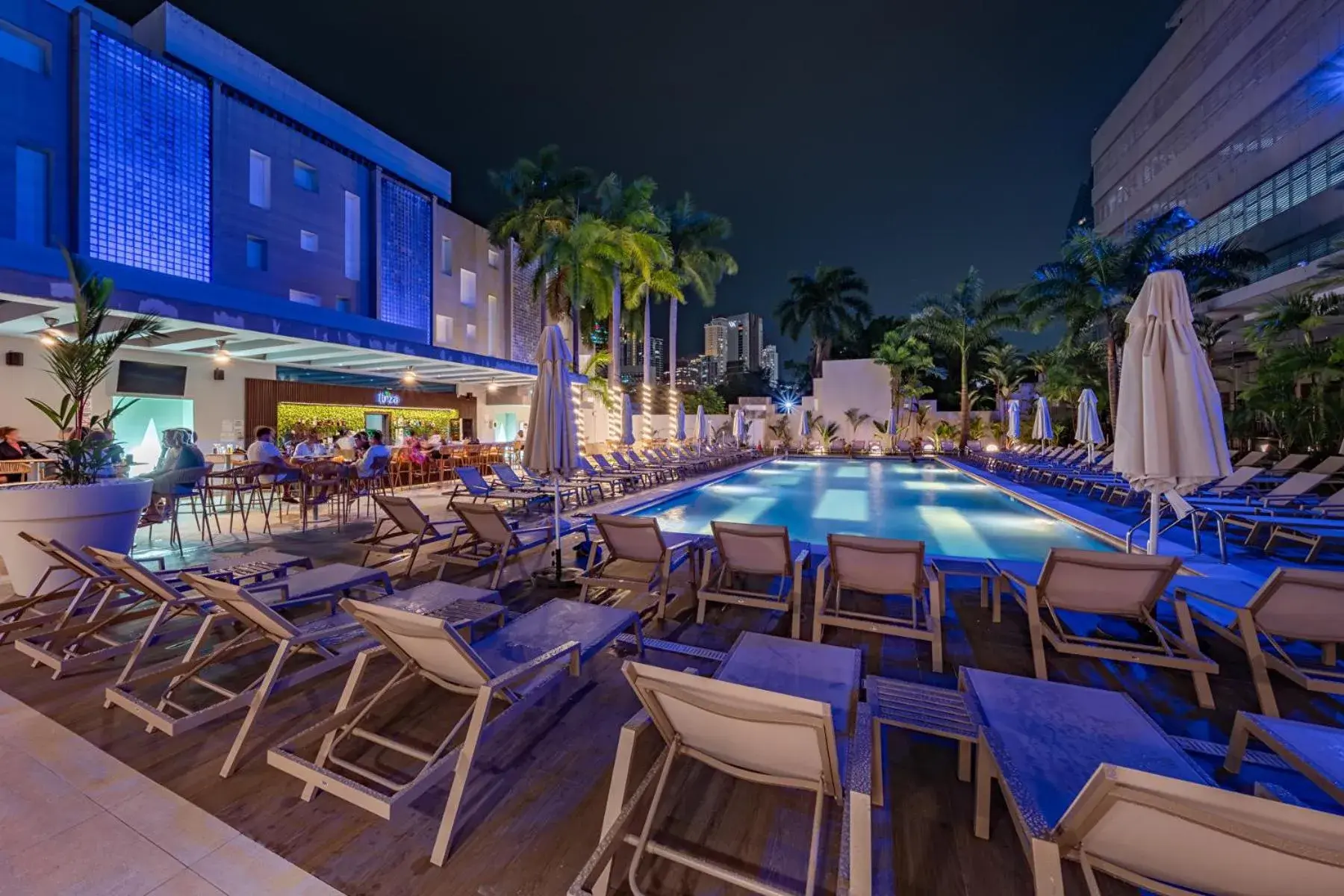 Pool view in Riu Plaza Panamá Pool view in Riu Plaza Panamá