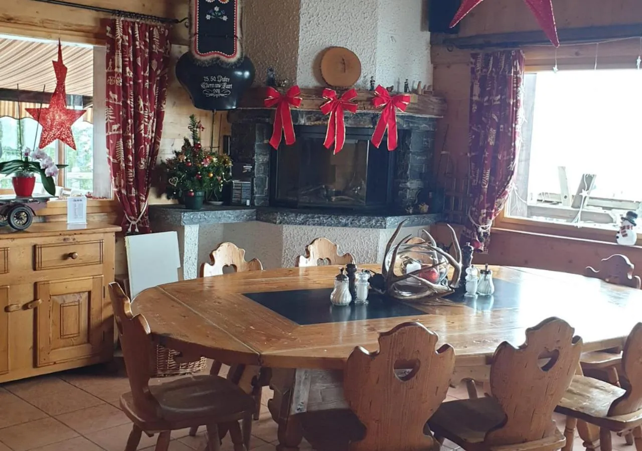 Restaurant/places to eat in Hotel-Restaurant le Relais Panoramique