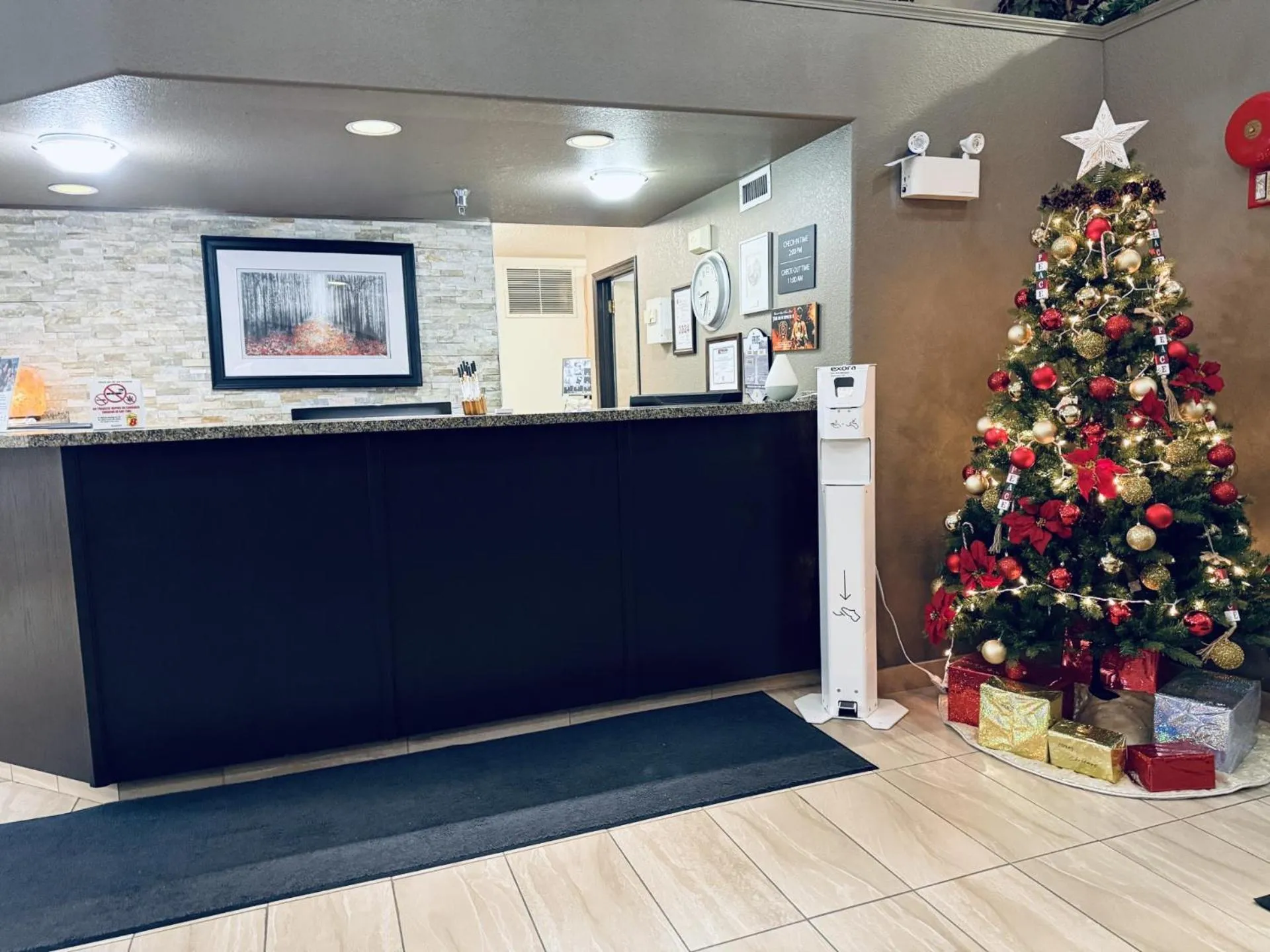 Super 8 by Wyndham Dawson Creek