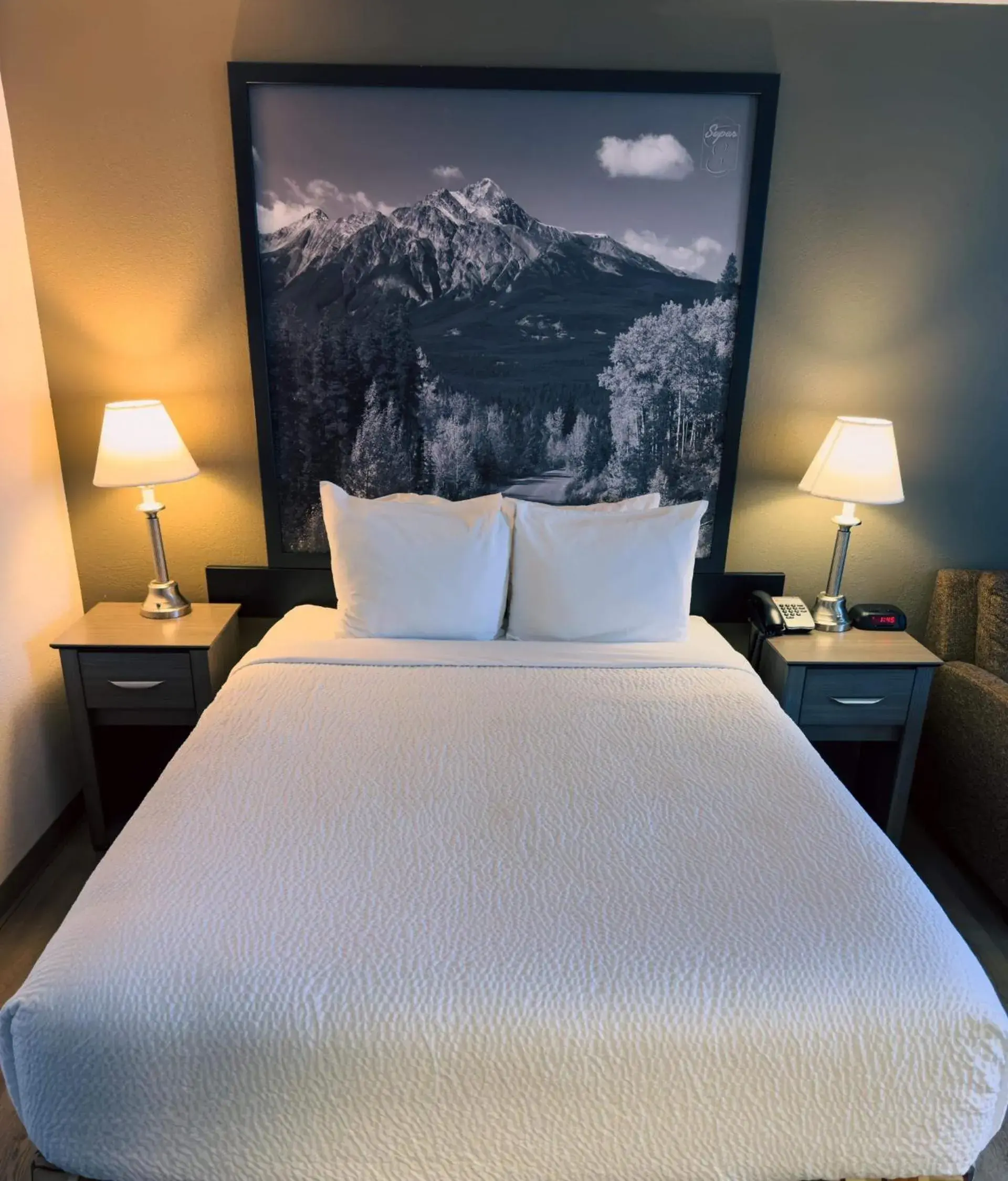 Bed in Super 8 by Wyndham Dawson Creek Bed in Super 8 by Wyndham Dawson Creek