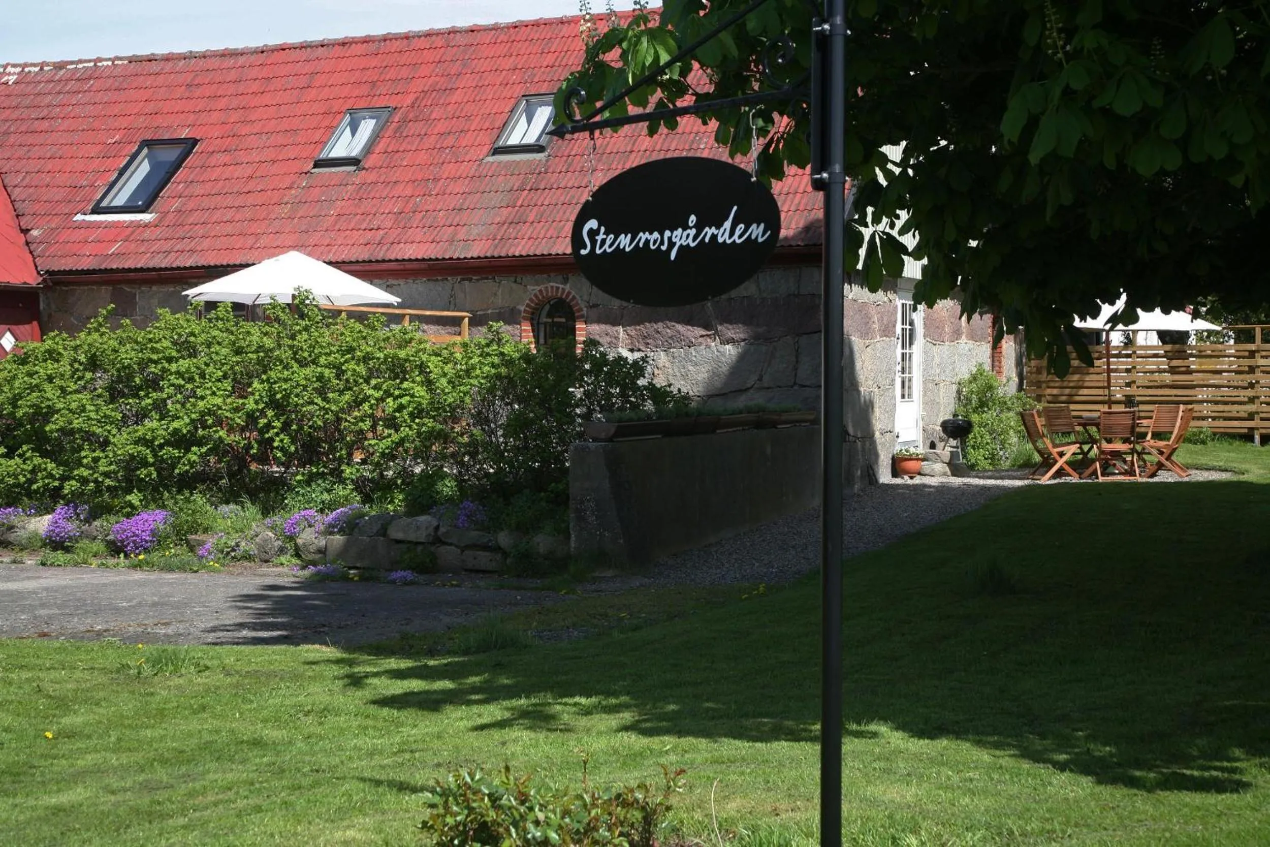 Stenrosgården
