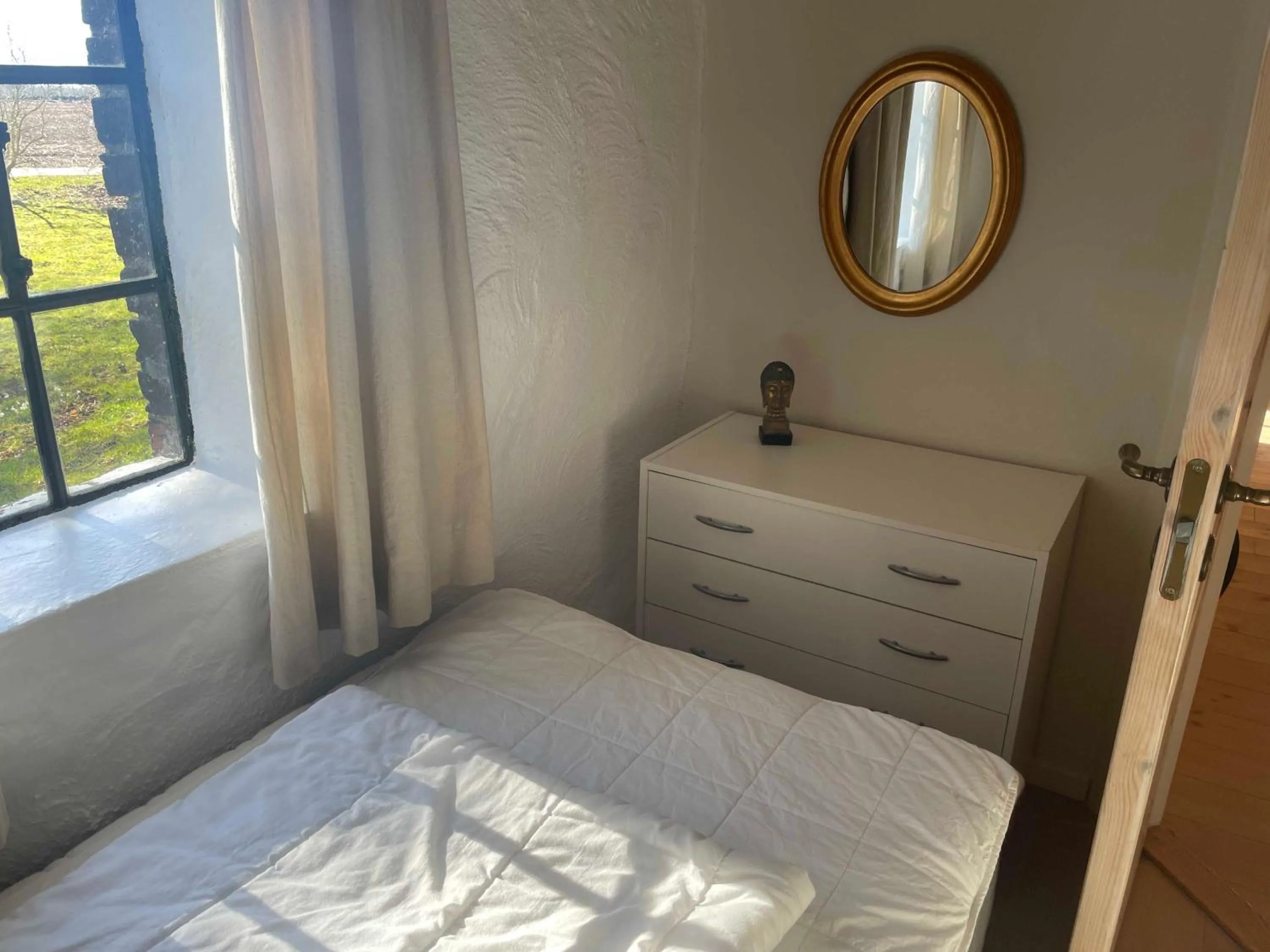Bed in Stenrosgården