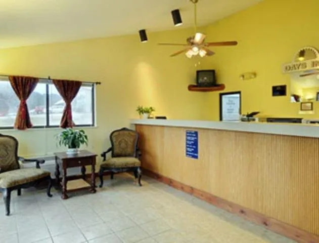 Lobby or reception in Days Inn by Wyndham Athens