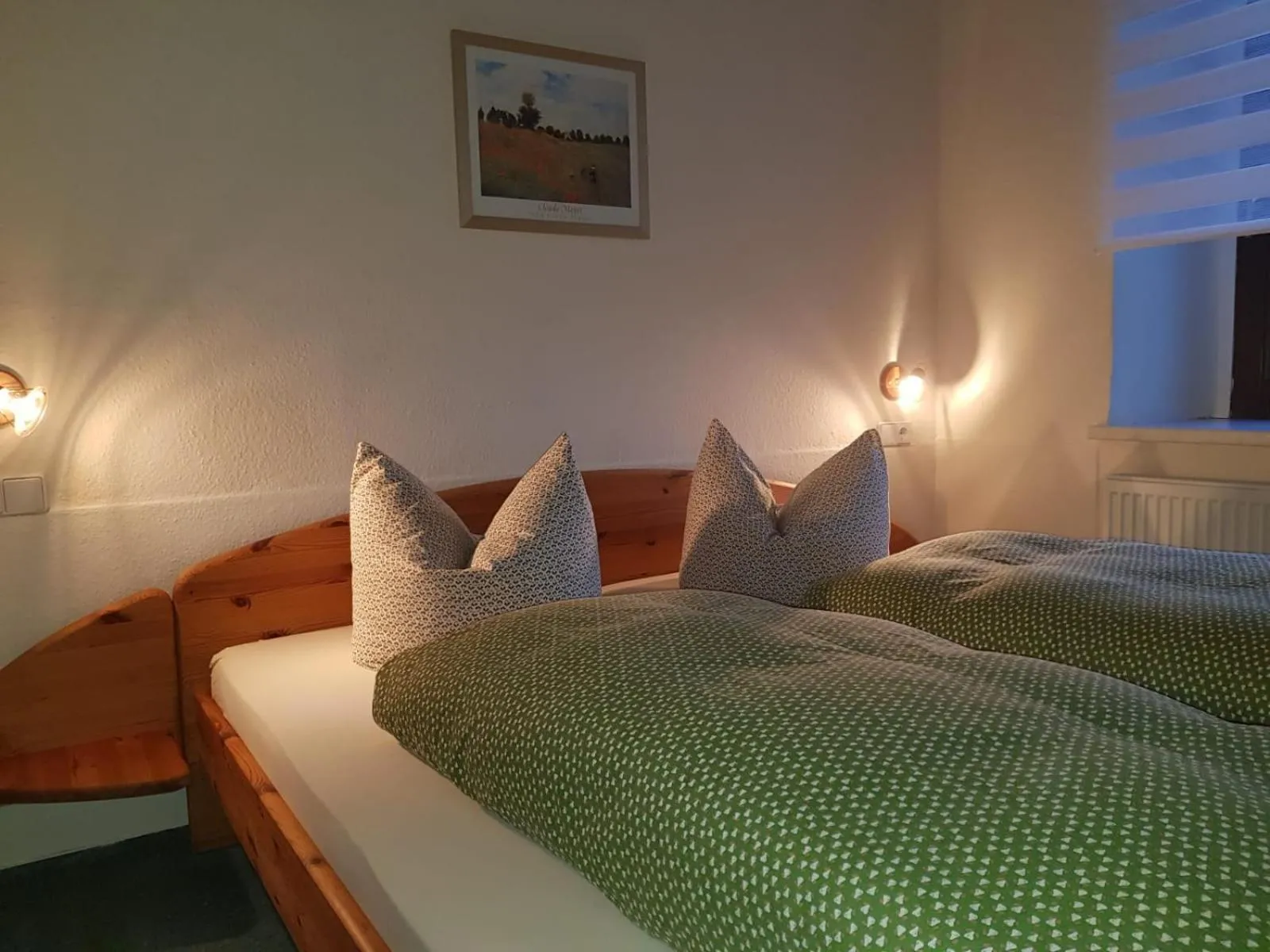 Bed in Ferienwohnungen Fam. Lippert