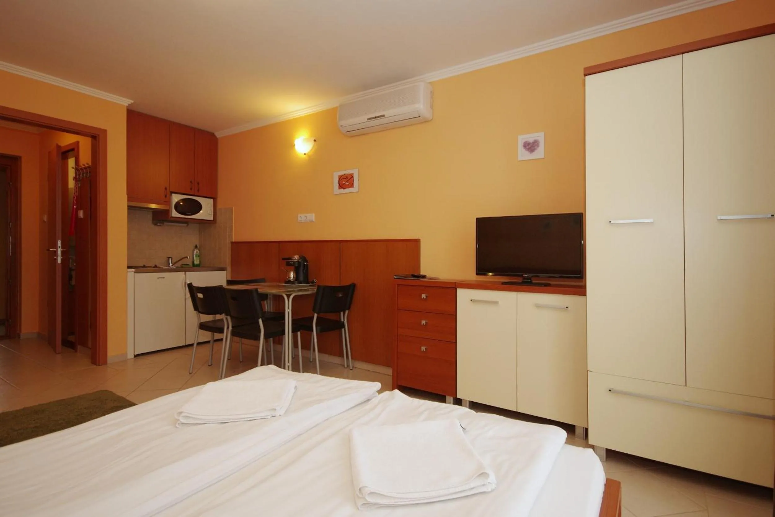 Bed in Várárok Apartman