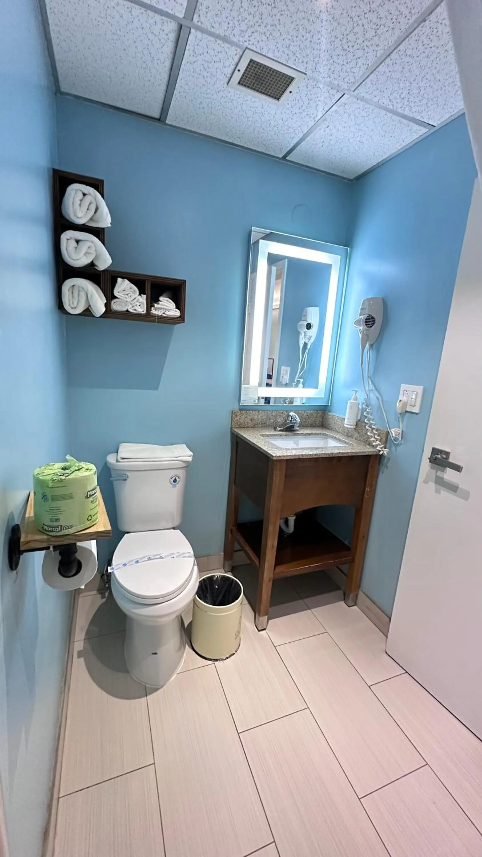 Bathroom in Days Inn by Wyndham Southington