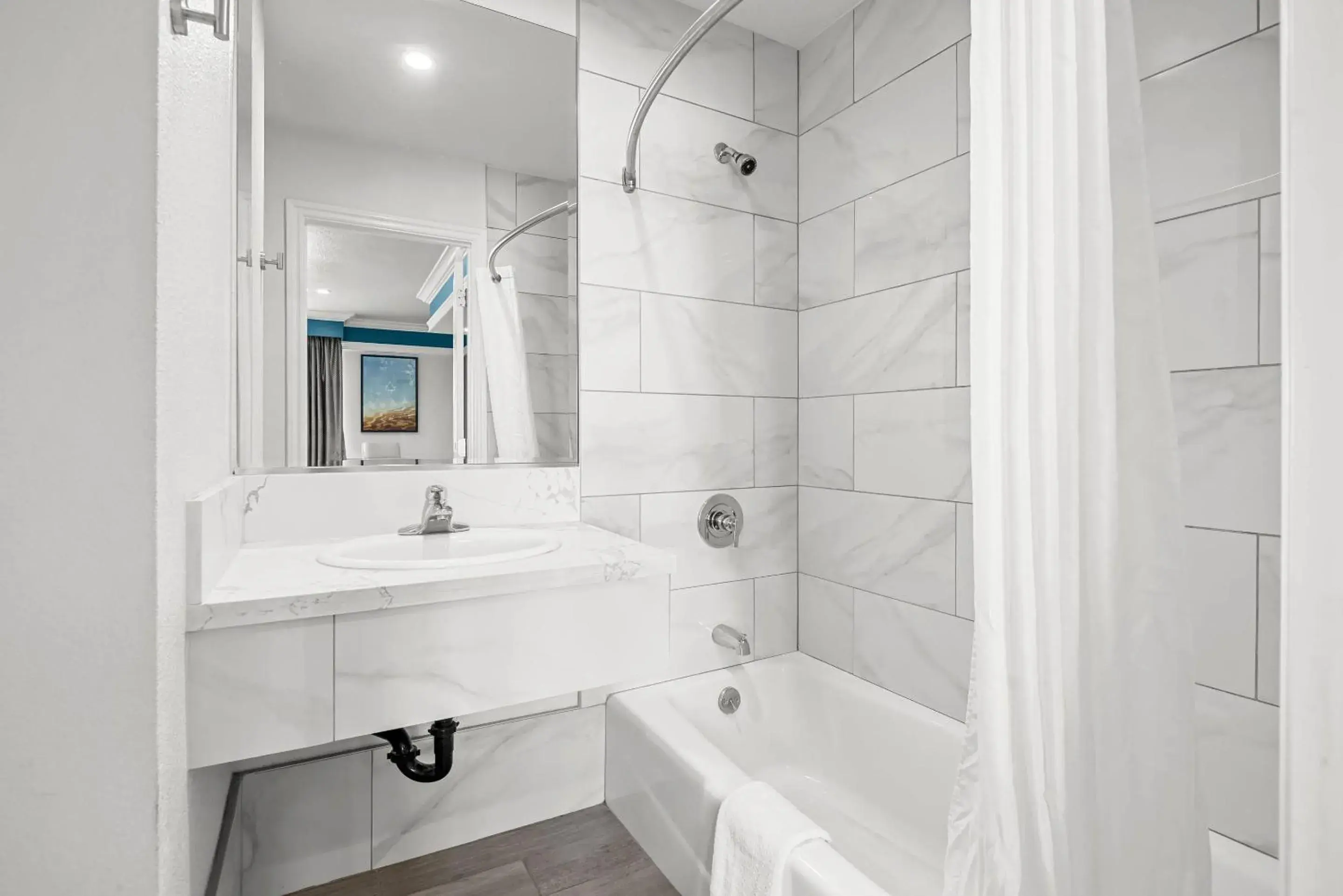 Bedroom in Rodeway Inn Commerce - Los Angeles Bedroom in Rodeway Inn Commerce - Los Angeles