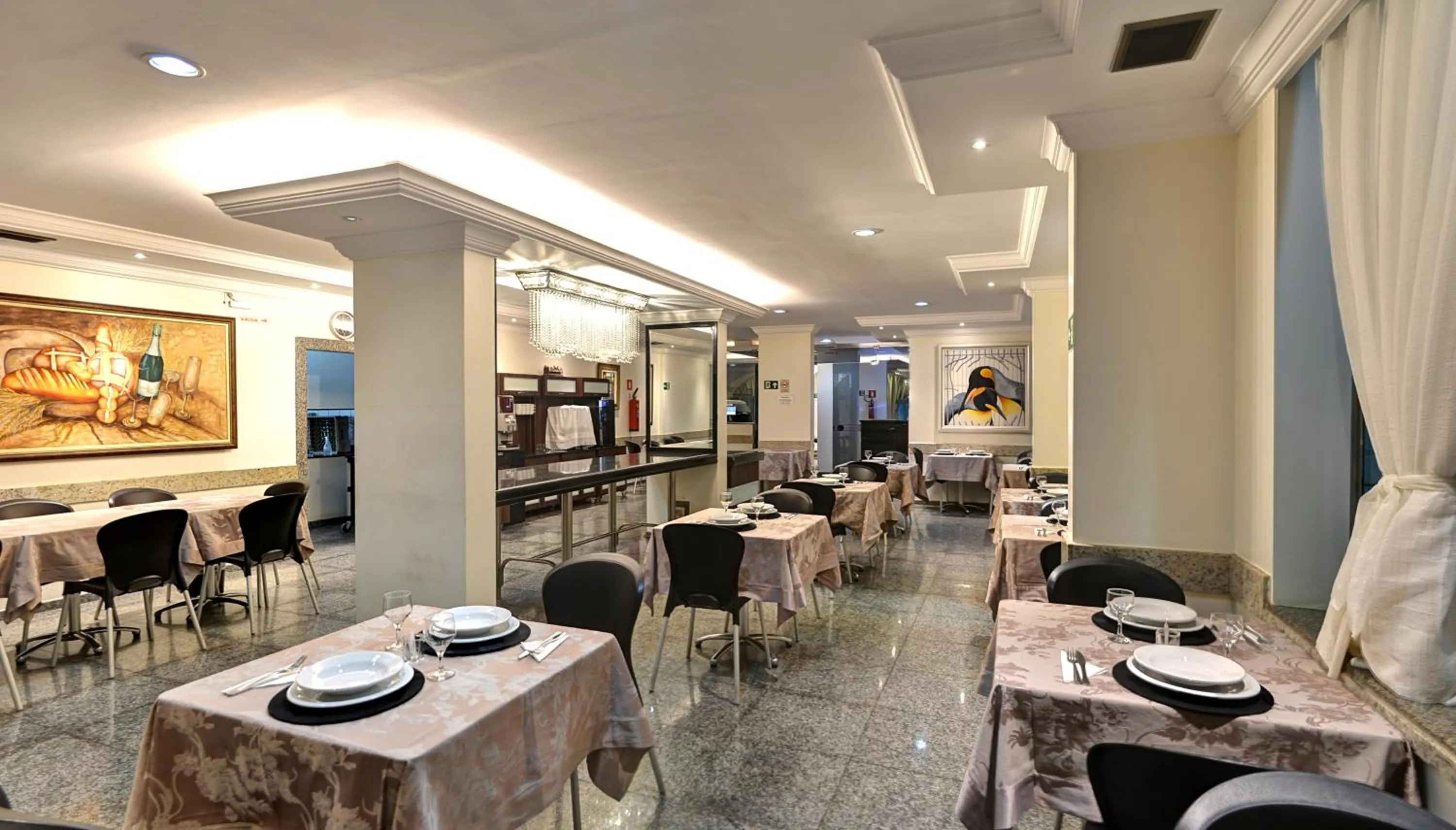 Restaurant/places to eat in Porto Minas Hotel e Convenções