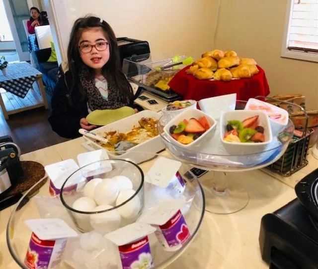 Breakfast in Piccadilly Motel