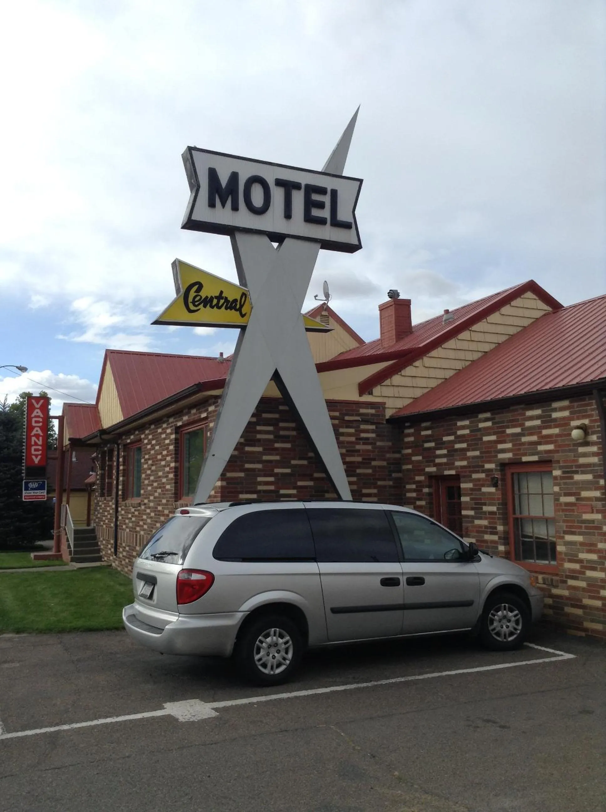 Central Motel