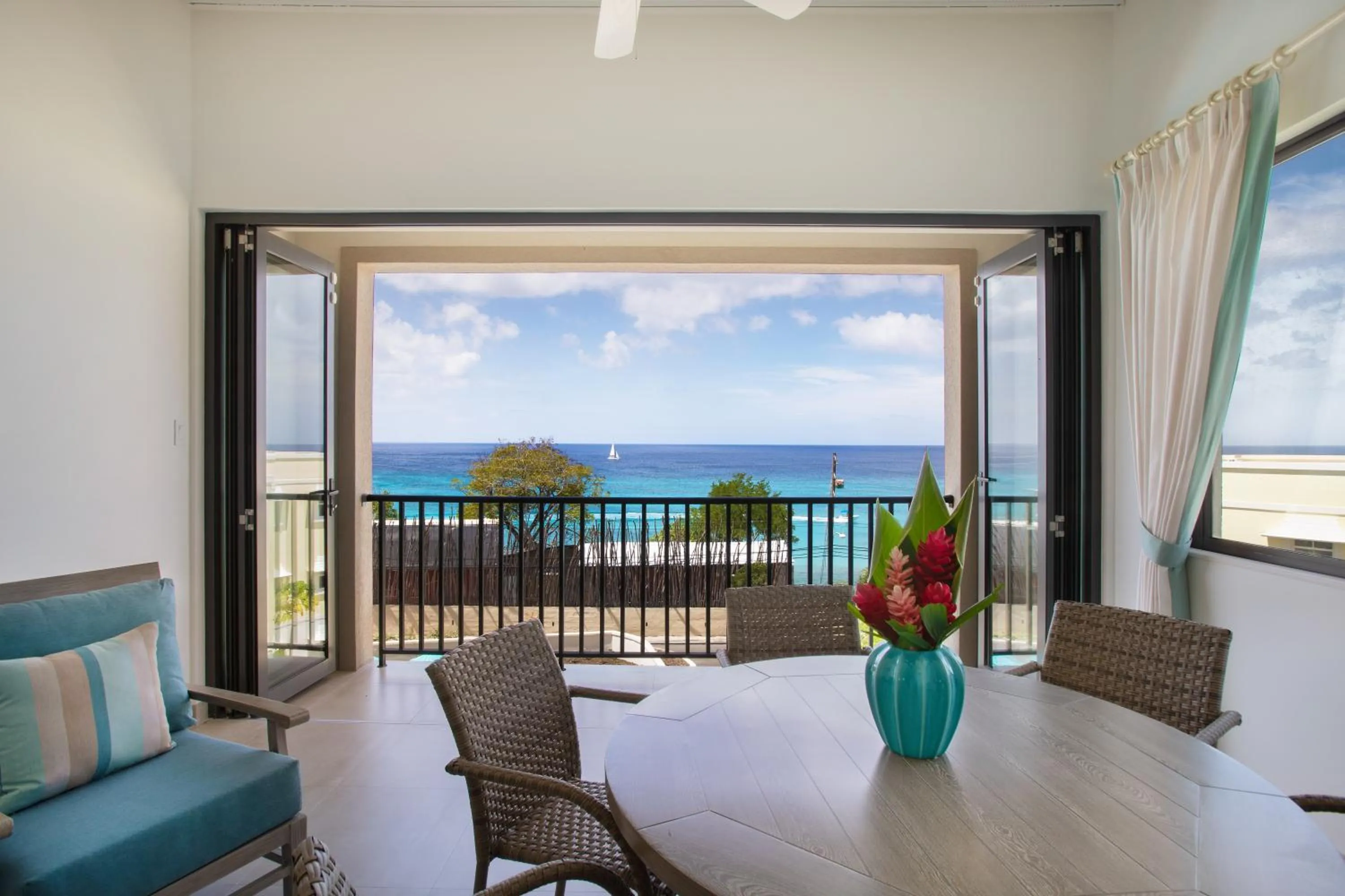 Dining area in Beach View Hotel