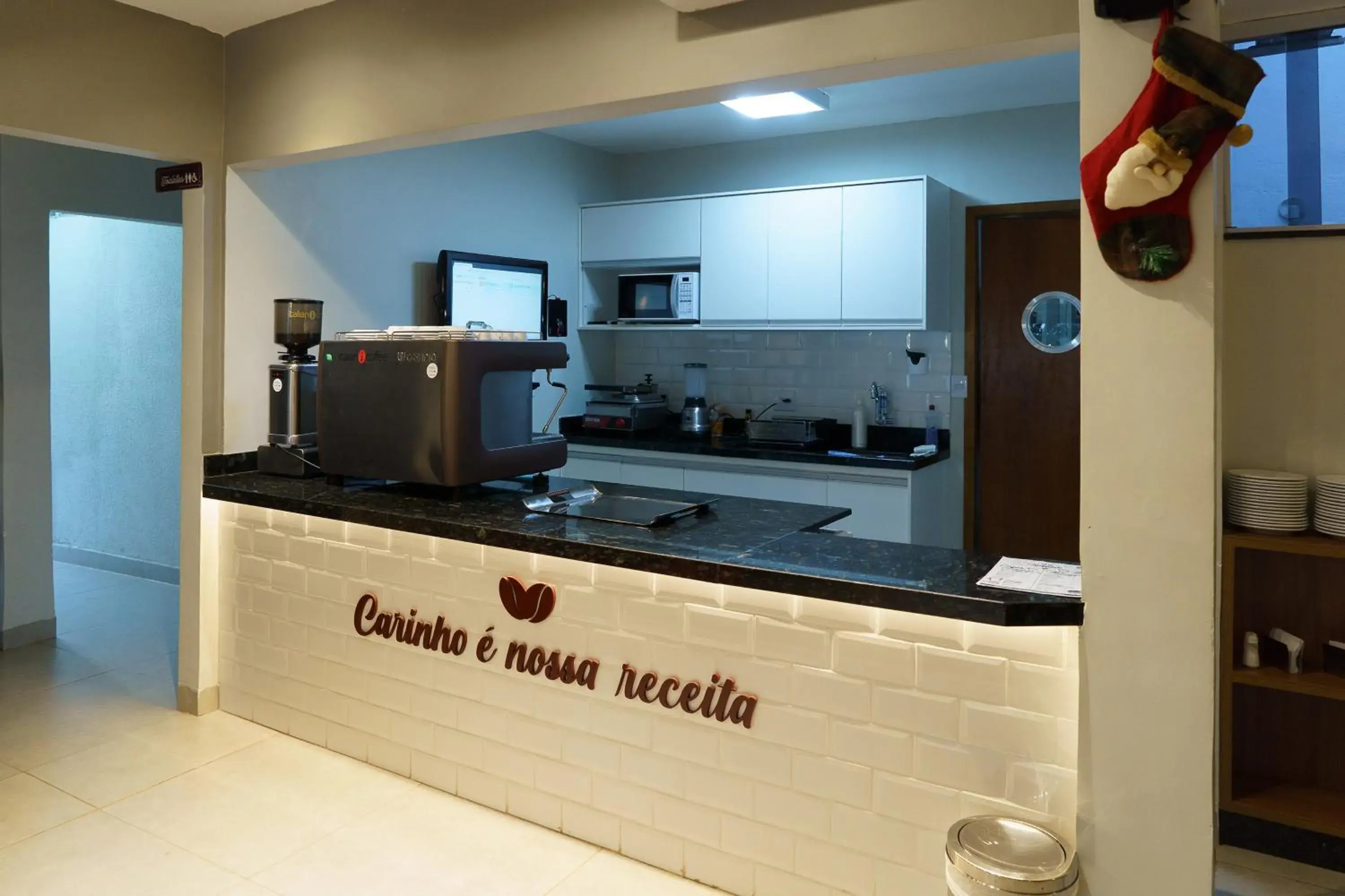 Restaurant/places to eat in Hotel Maraja Restaurant/places to eat in Hotel Maraja