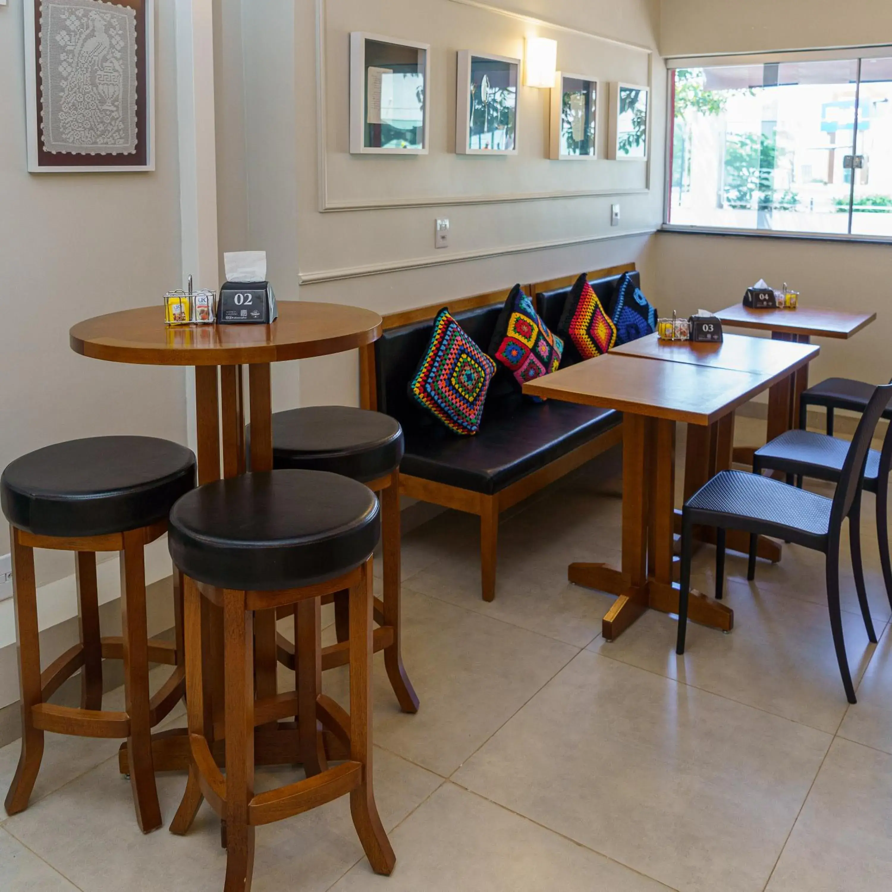 Restaurant/places to eat in Hotel Maraja Restaurant/places to eat in Hotel Maraja