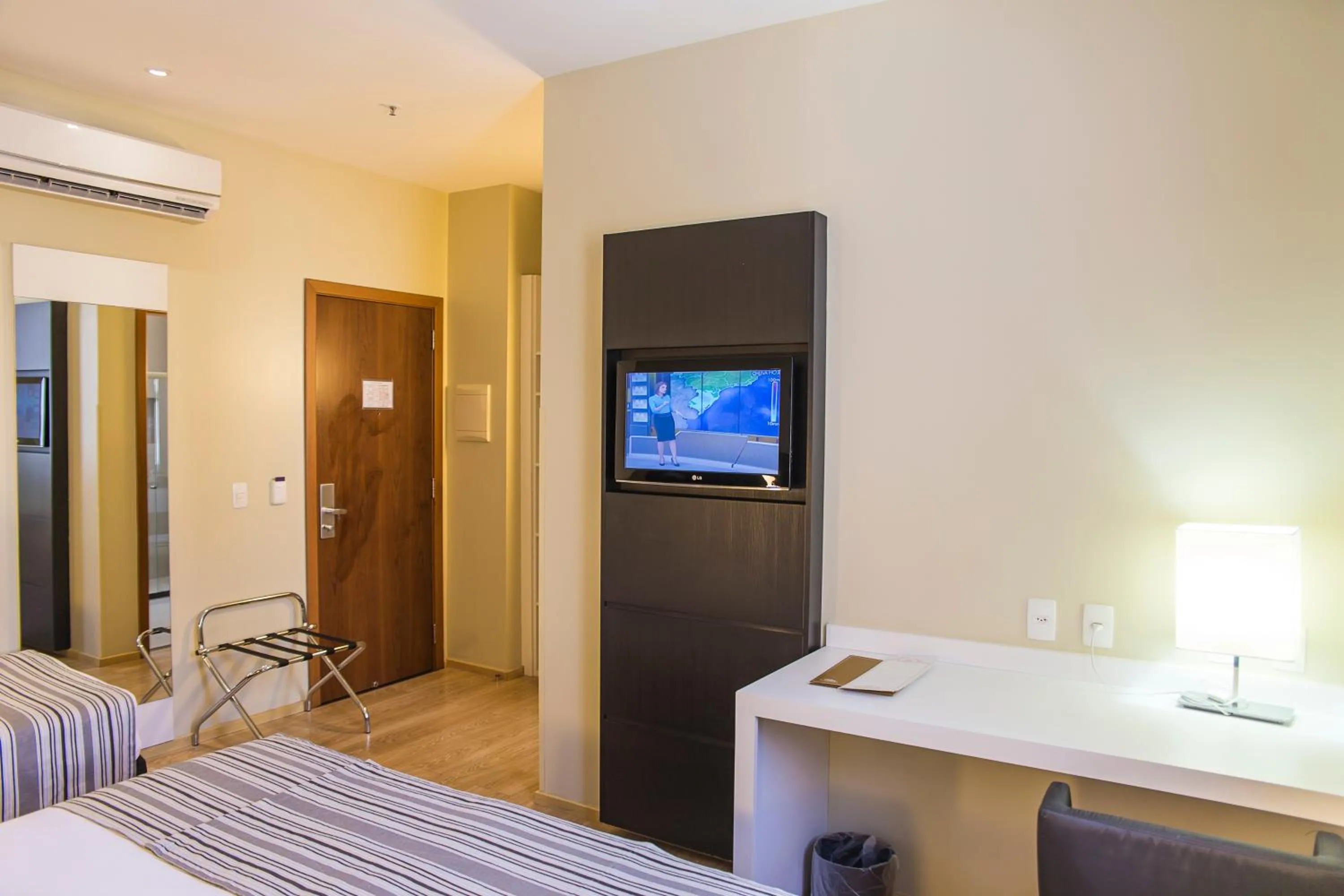 Bedroom, Bed in Grande Hotel Petrópolis