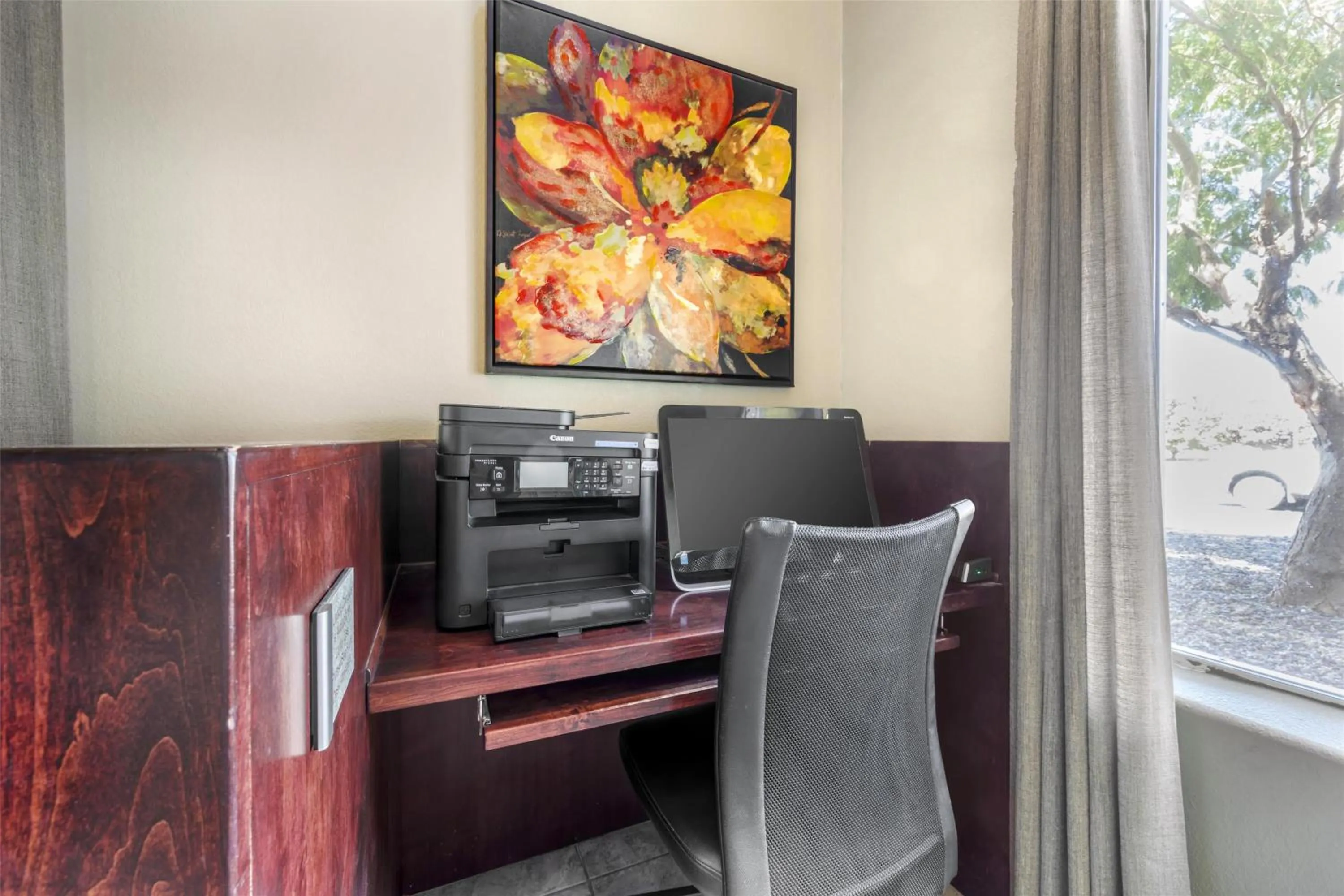 Business facilities in Best Western Plus Winslow Inn