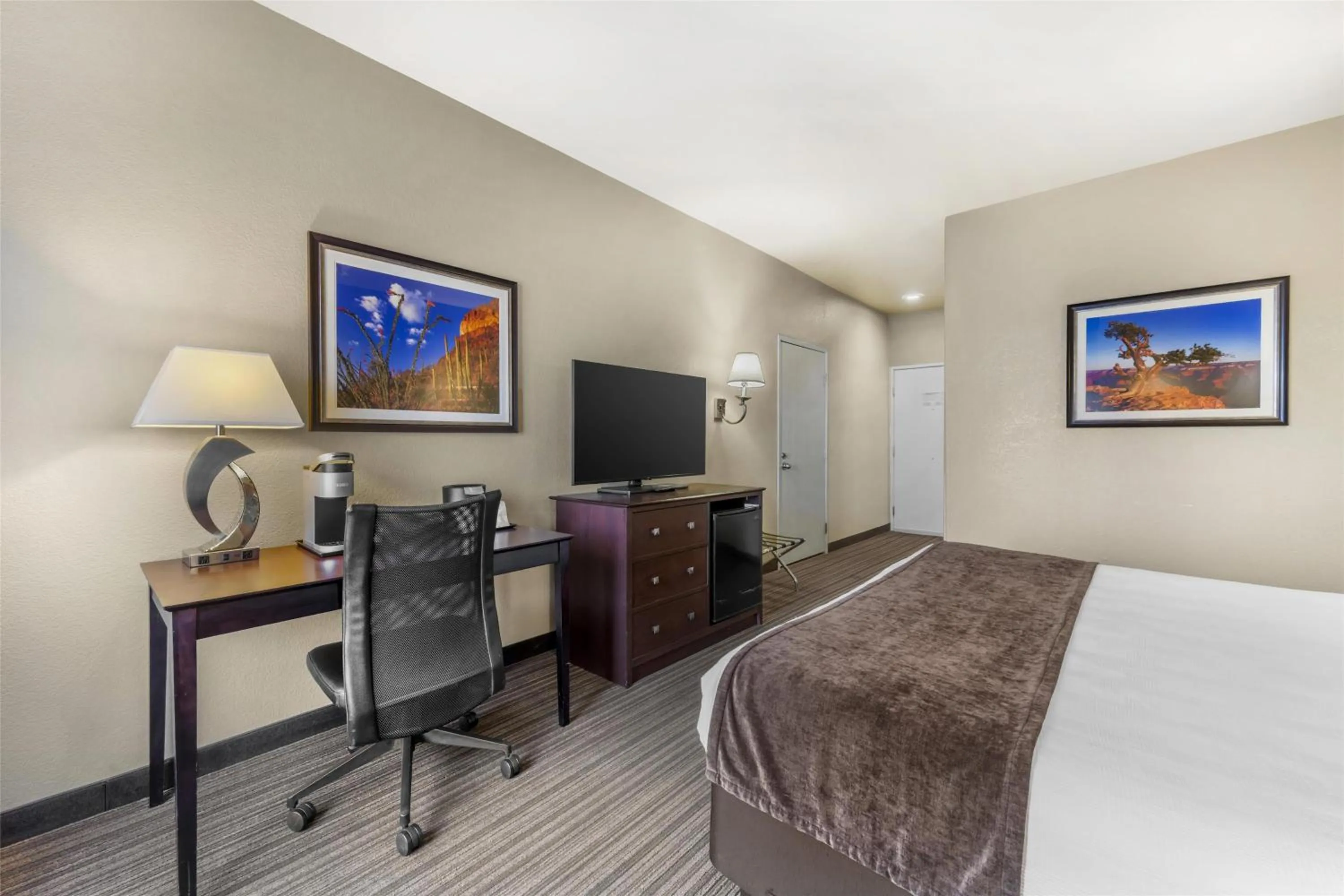 Bedroom, Bed in Best Western Plus Winslow Inn