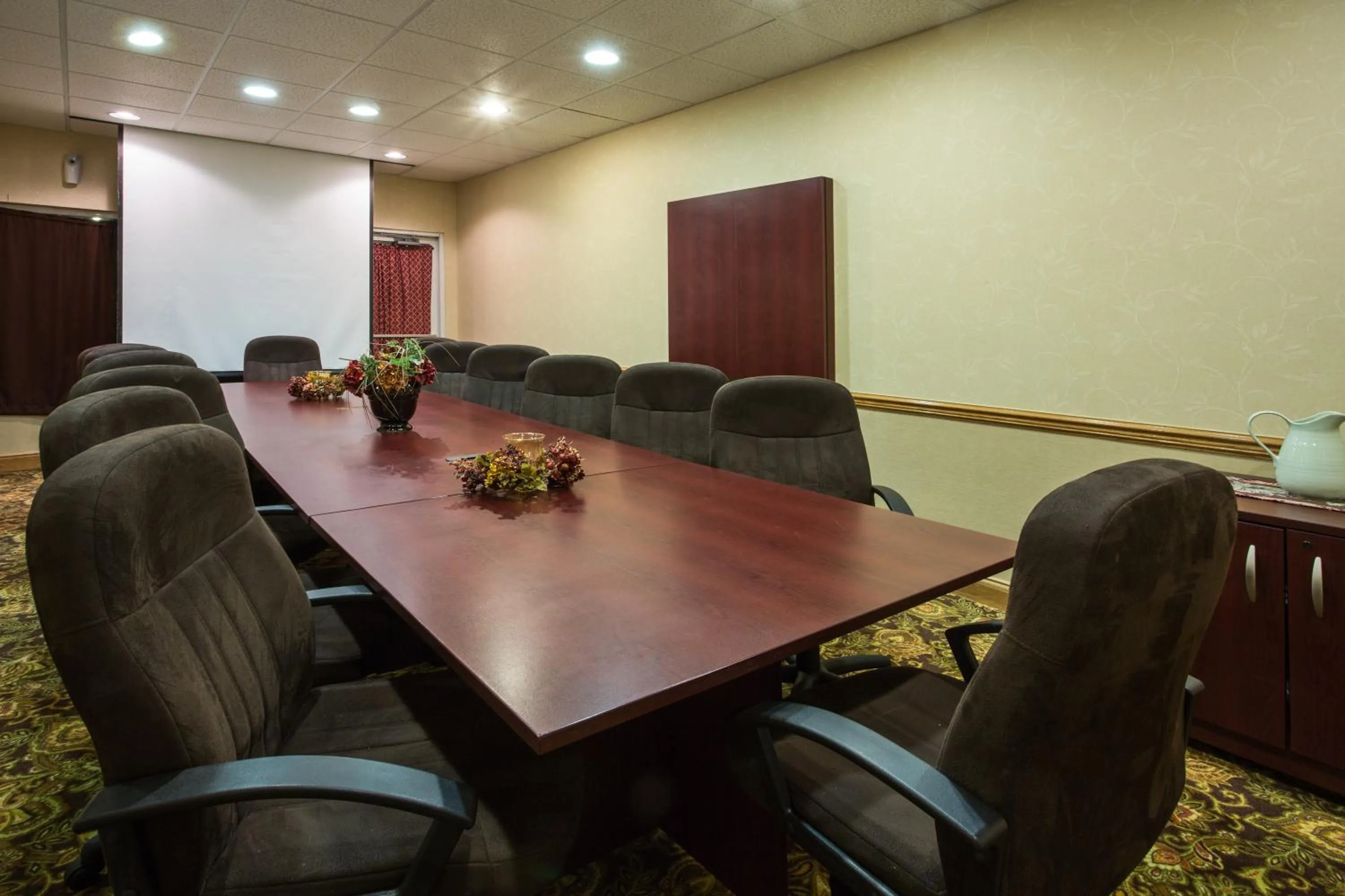 Meeting/conference room in Country Inn & Suites by Radisson Ocala Southwest