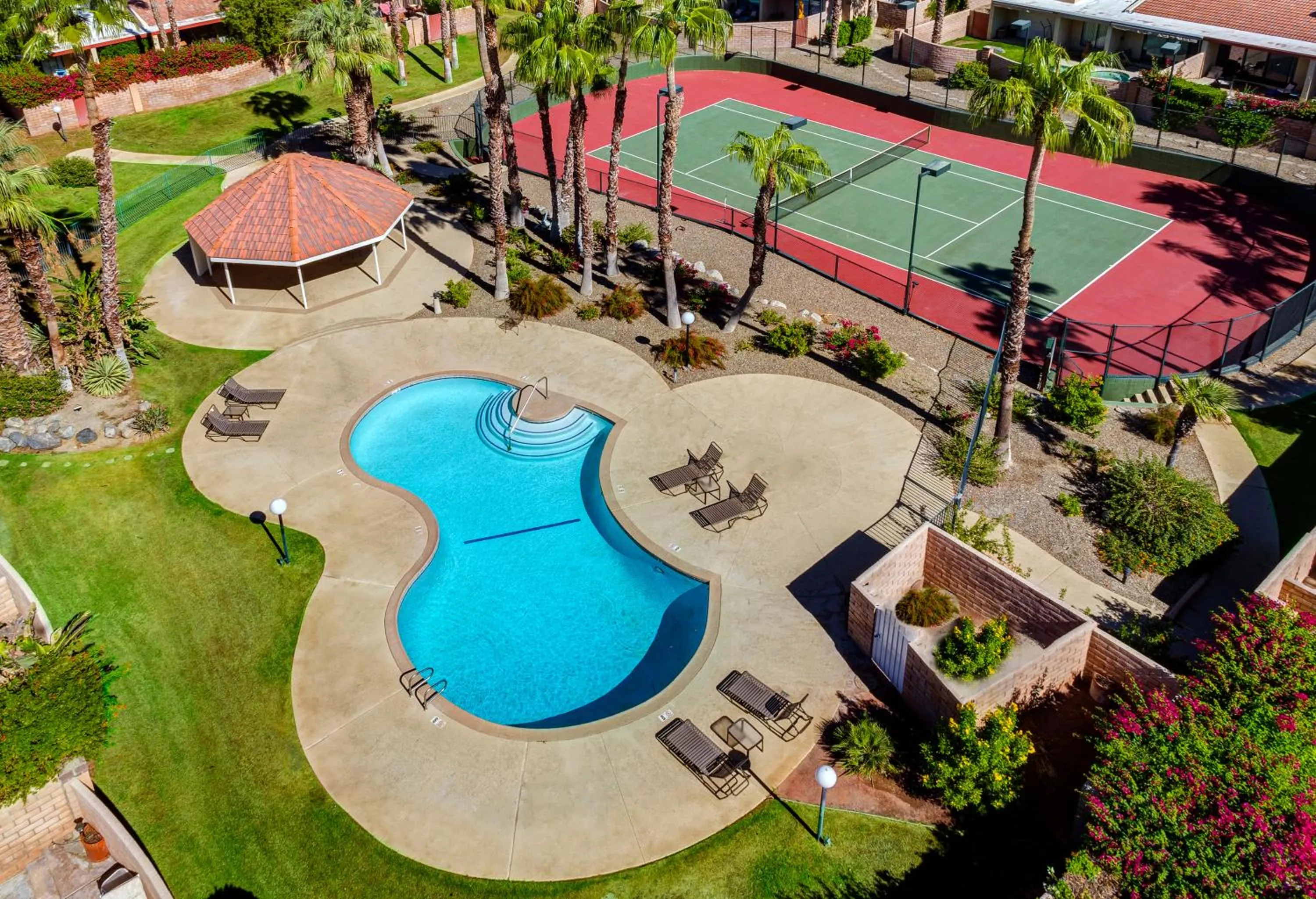 Property building in Sundance Villas by Private Villa Management