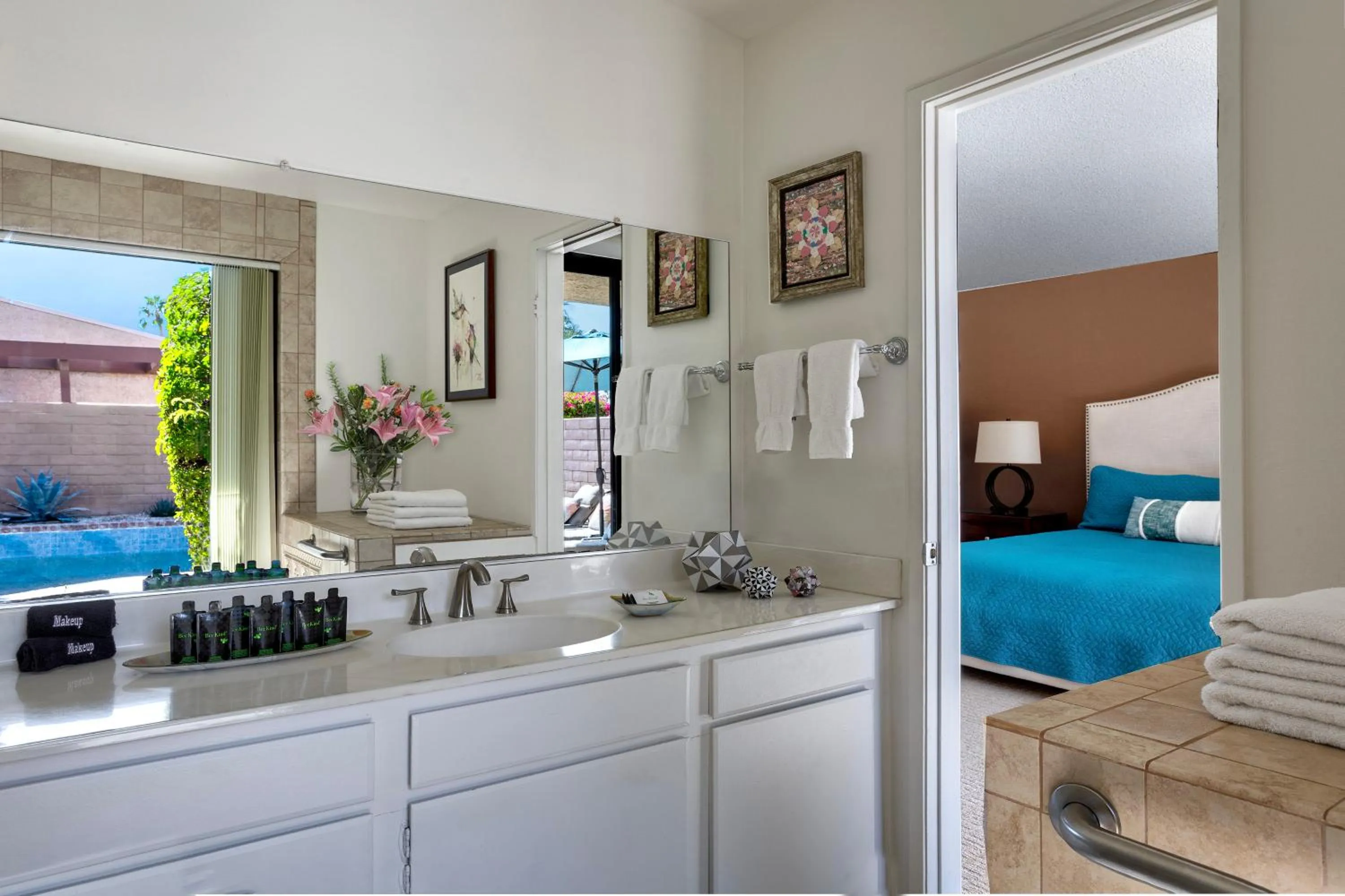 Shower, Bed in Sundance Villas by Private Villa Management