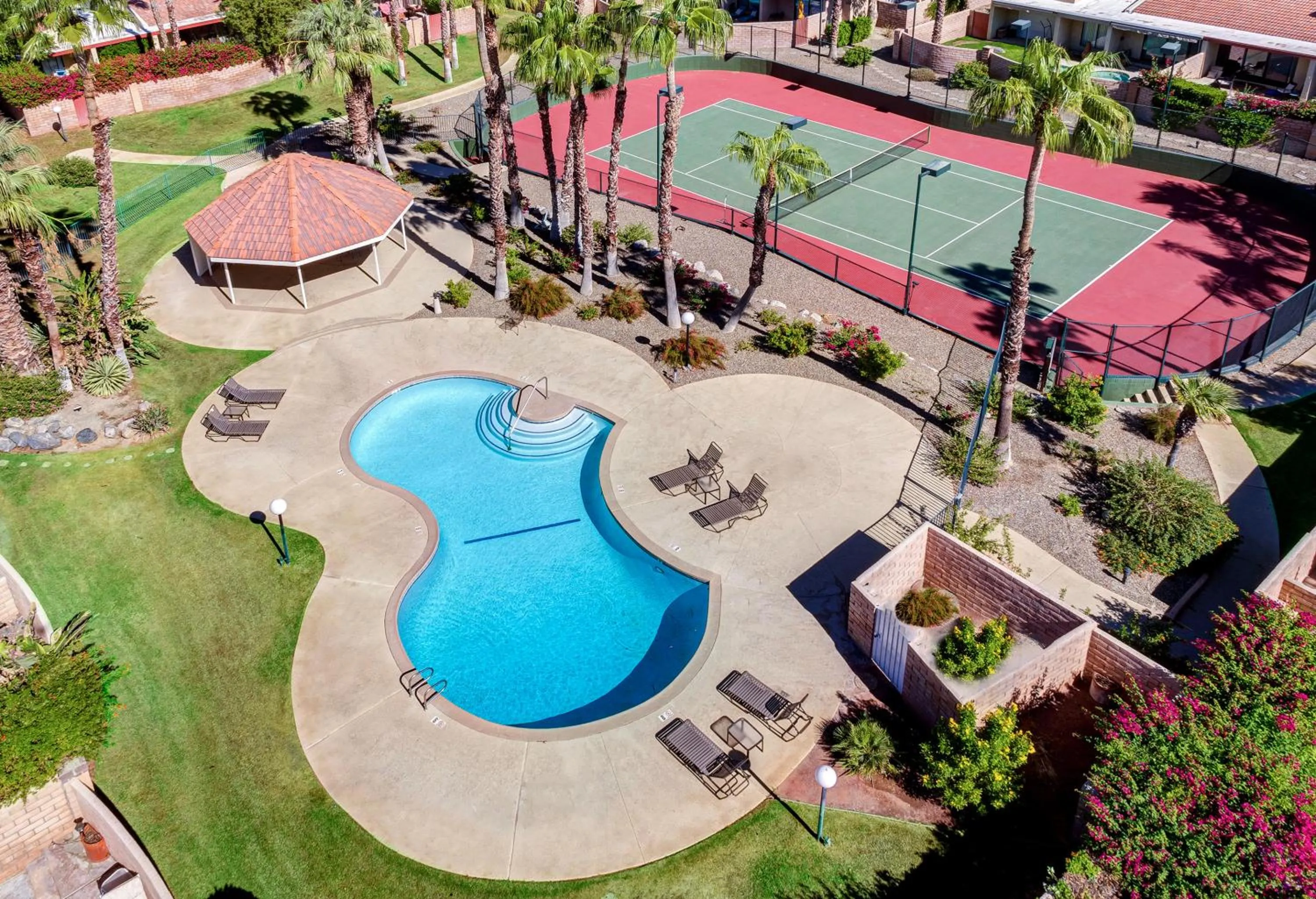 Property building in Sundance Villas by Private Villa Management