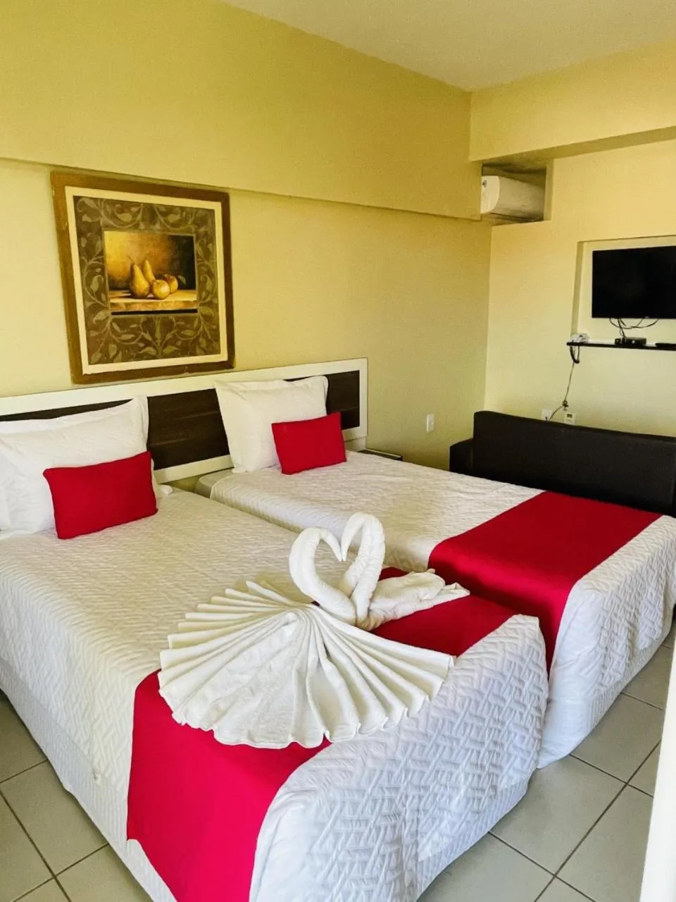 Communal lounge/ TV room, Bed in Pousada o Caribe de Maragogi