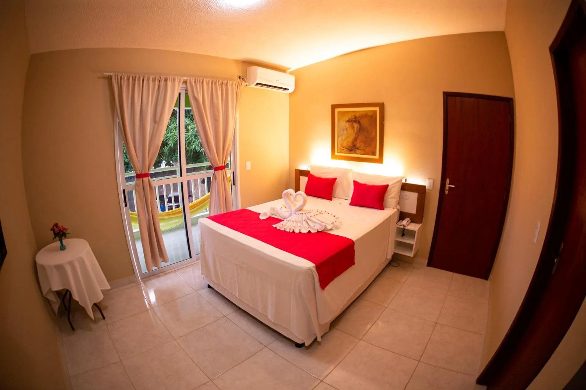 Photo of the whole room, Bed in Pousada o Caribe de Maragogi