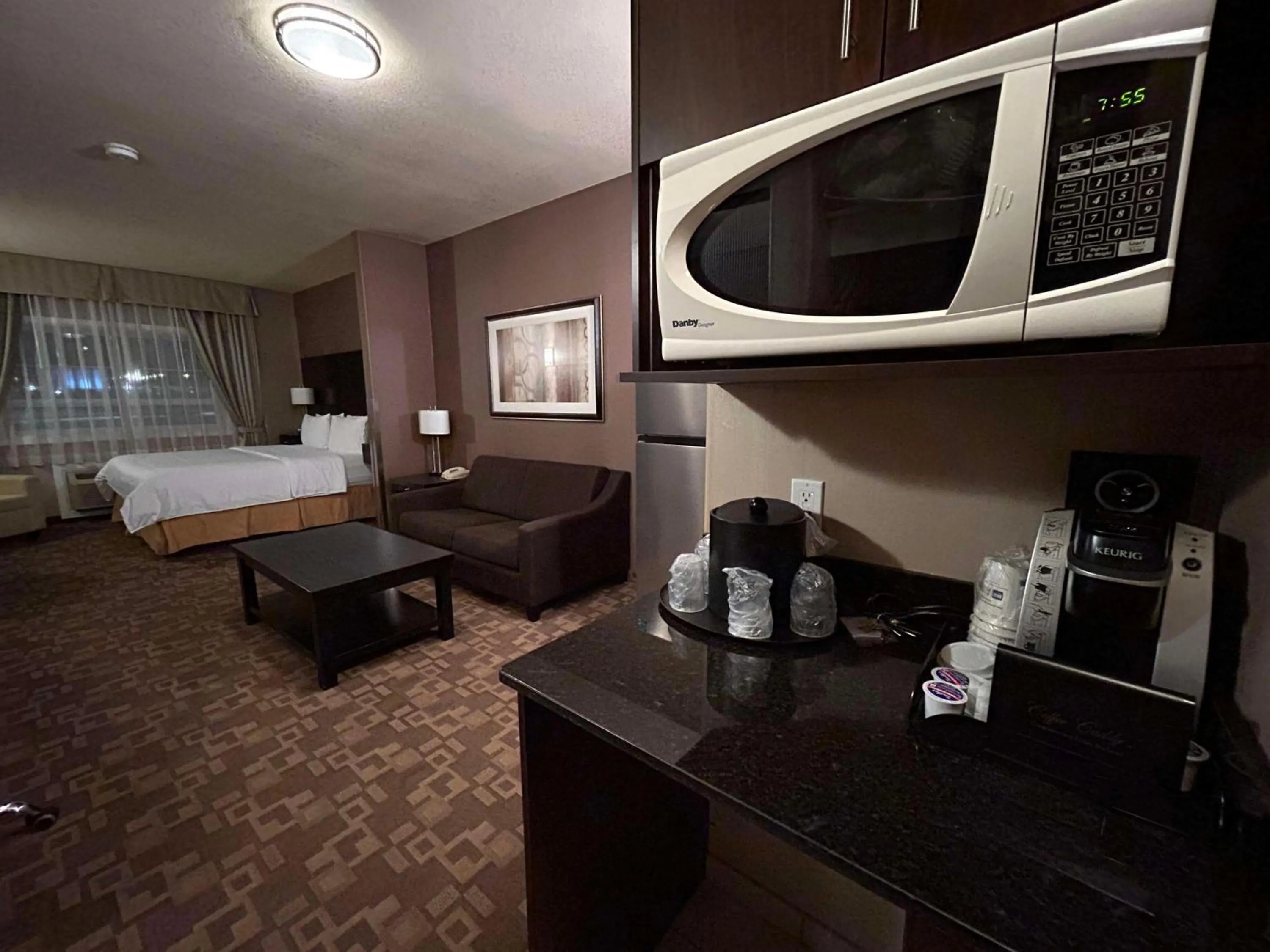 Bedroom, Bed in Holiday Inn Express and Suites Dawson Creek, an IHG Hotel
