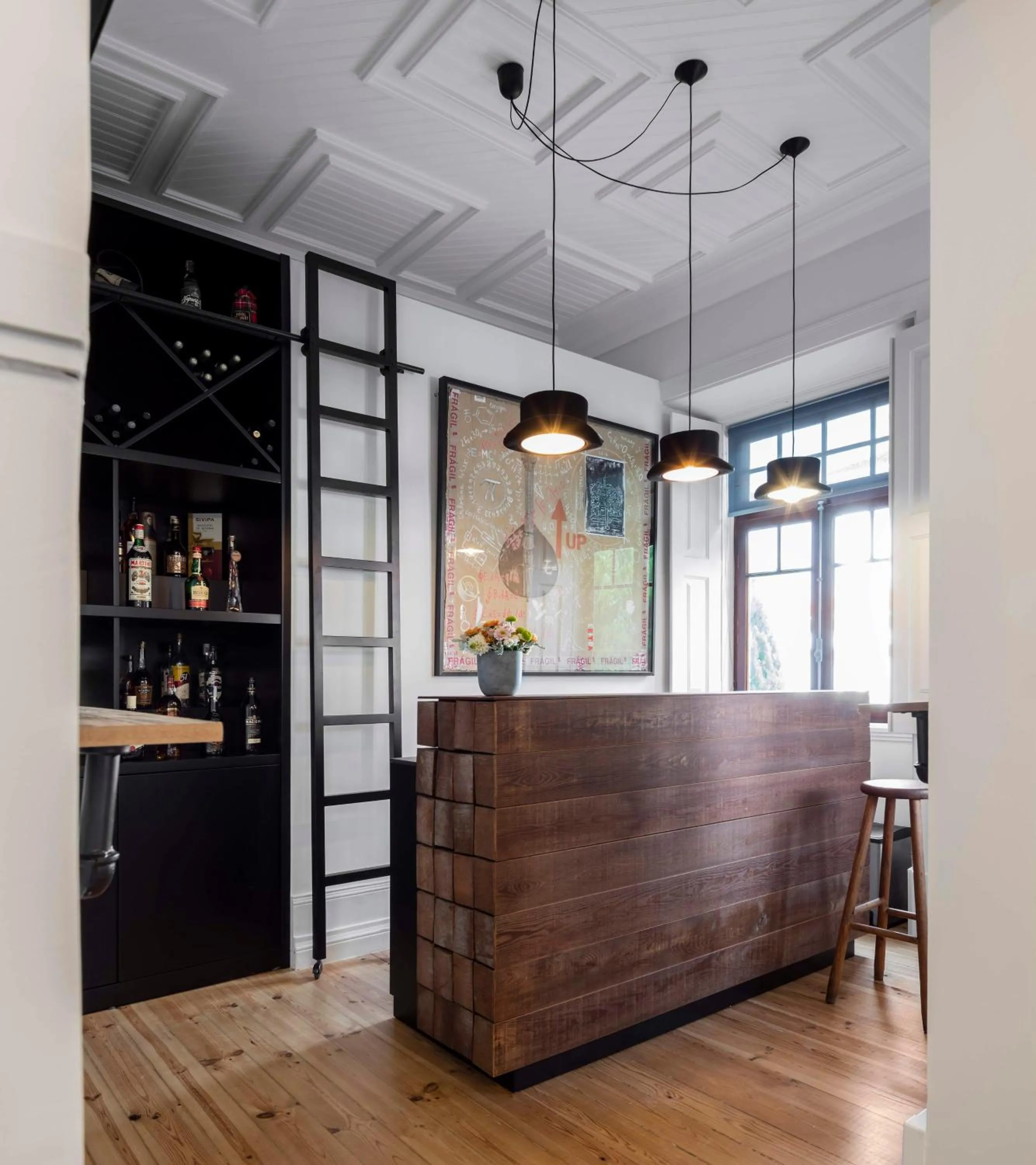 Penedo da Saudade Suites & Hostel