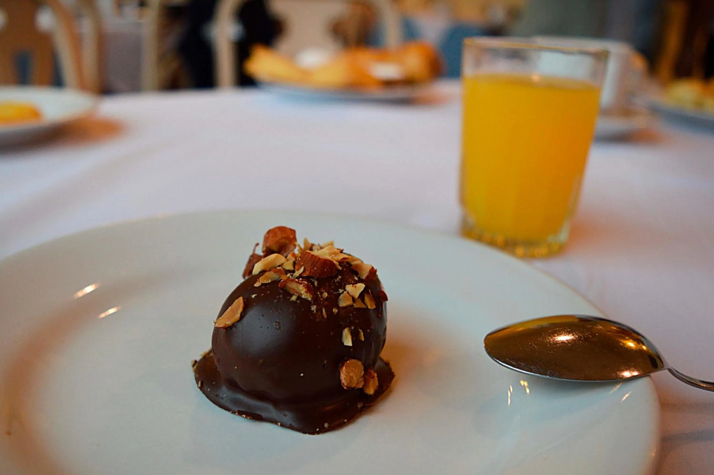 Buffet breakfast in Argentino Hotel Casino & Resort