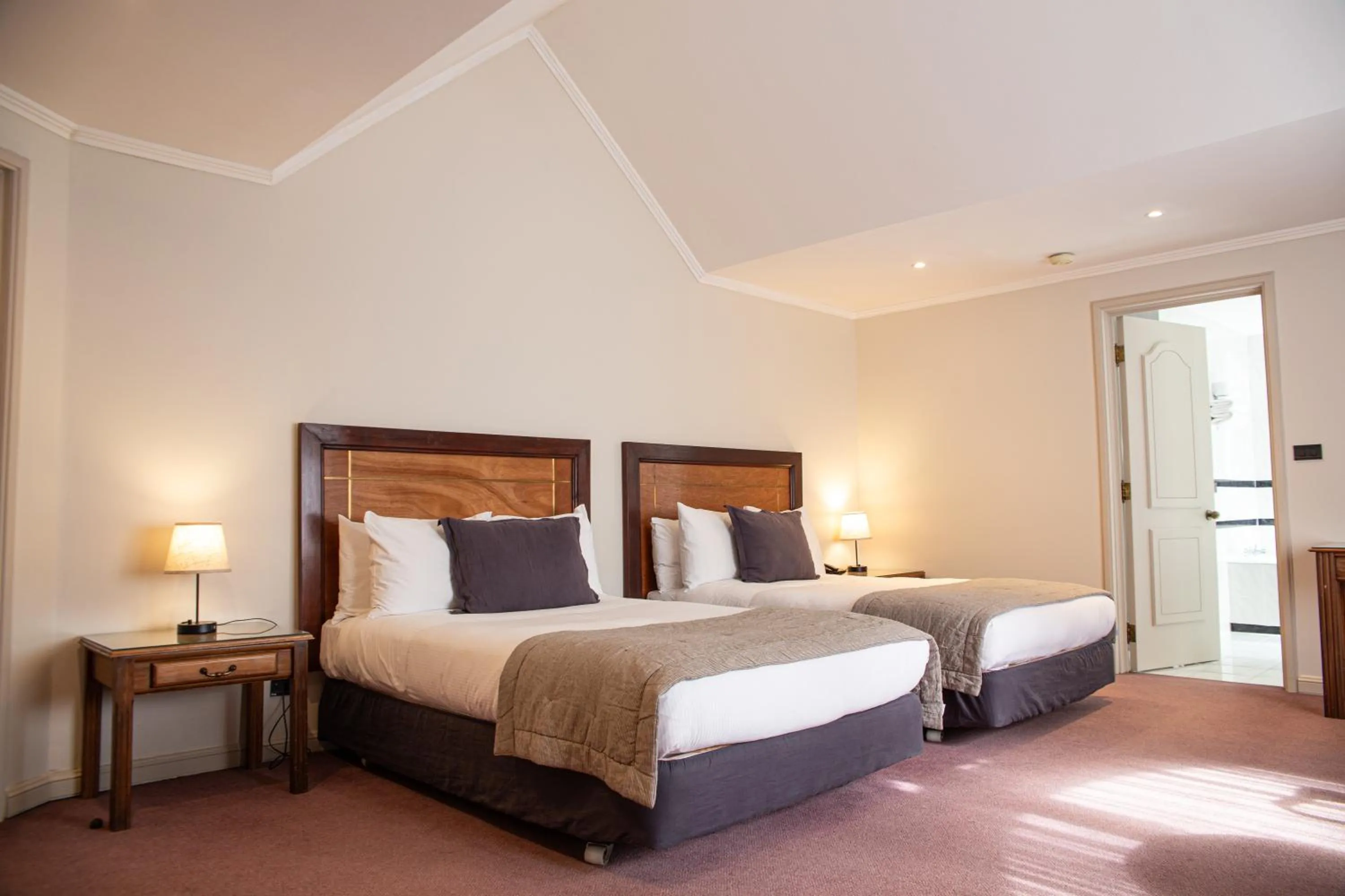 Bedroom, Bed in Hotel Puerta del Sur