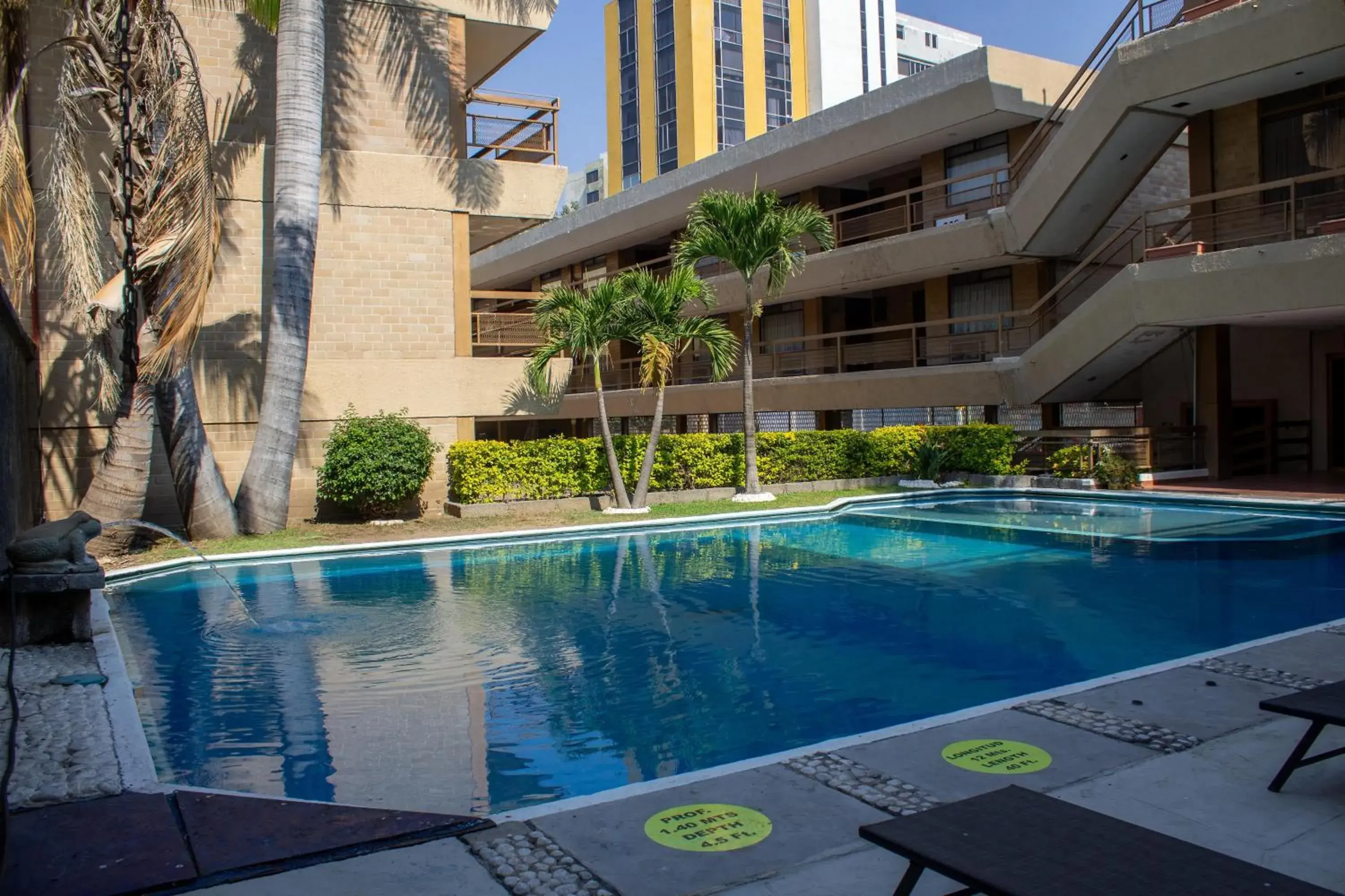 Pool view in Best Western PLUS Plaza Florida & Tower Pool view in Best Western PLUS Plaza Florida & Tower