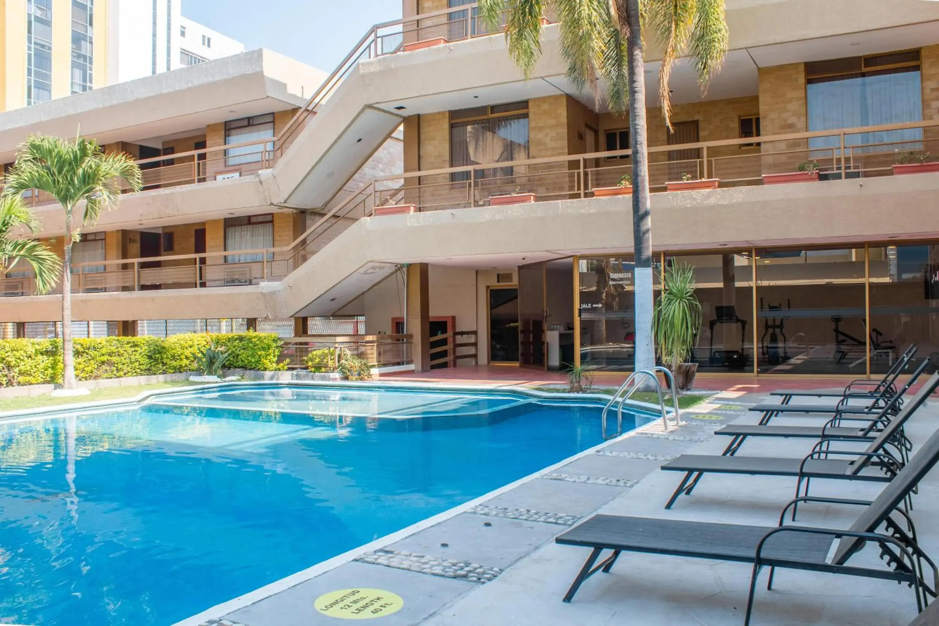 Pool view in Best Western PLUS Plaza Florida & Tower Pool view in Best Western PLUS Plaza Florida & Tower
