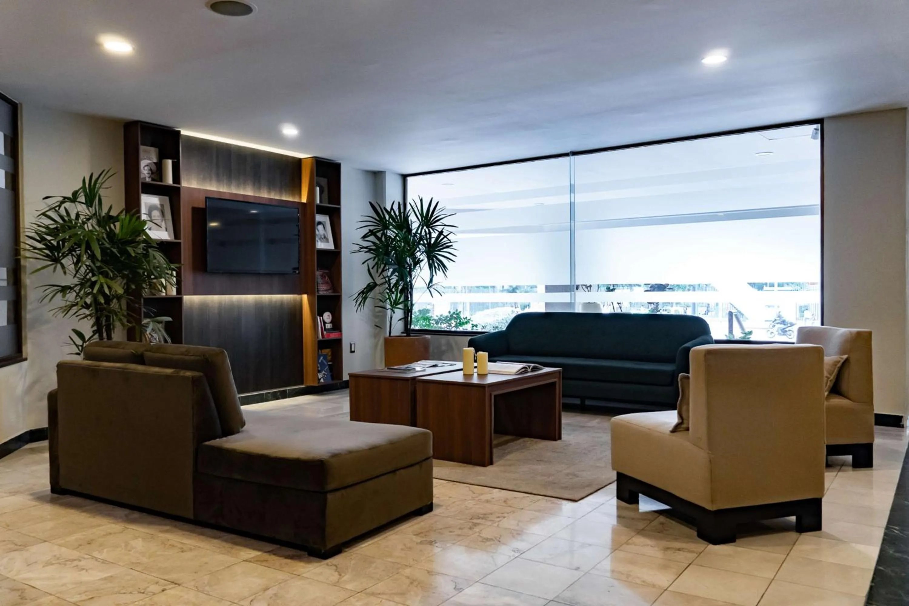 Lobby or reception in Best Western PLUS Plaza Florida & Tower